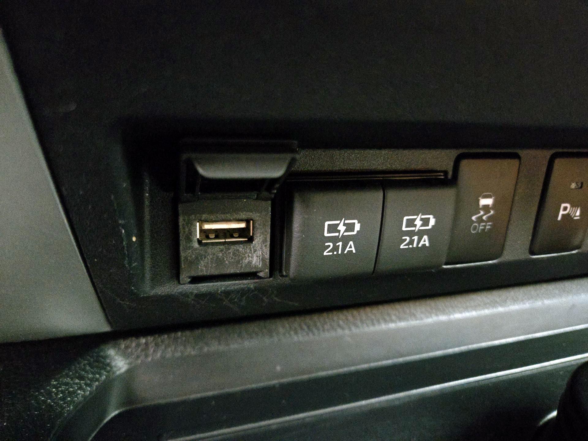 Thumbnail: 2021 Toyota Tundra - 19