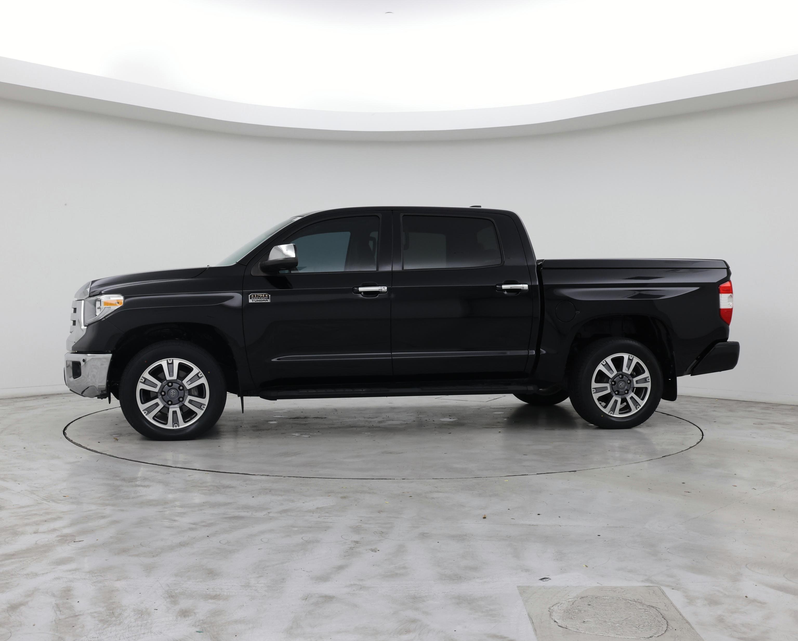 Thumbnail: 2021 Toyota Tundra - 3