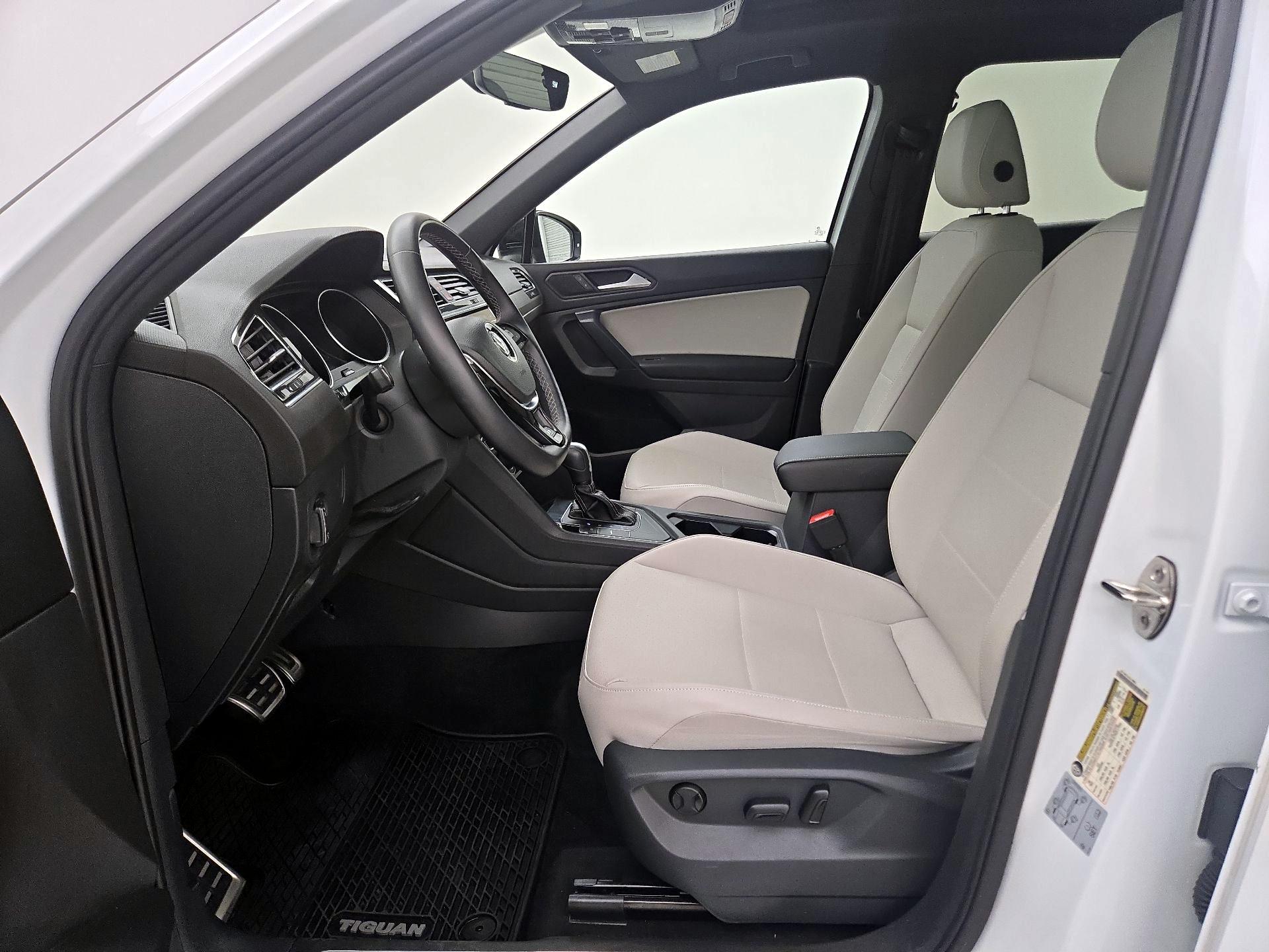 Thumbnail: 2021 Volkswagen Tiguan - 11