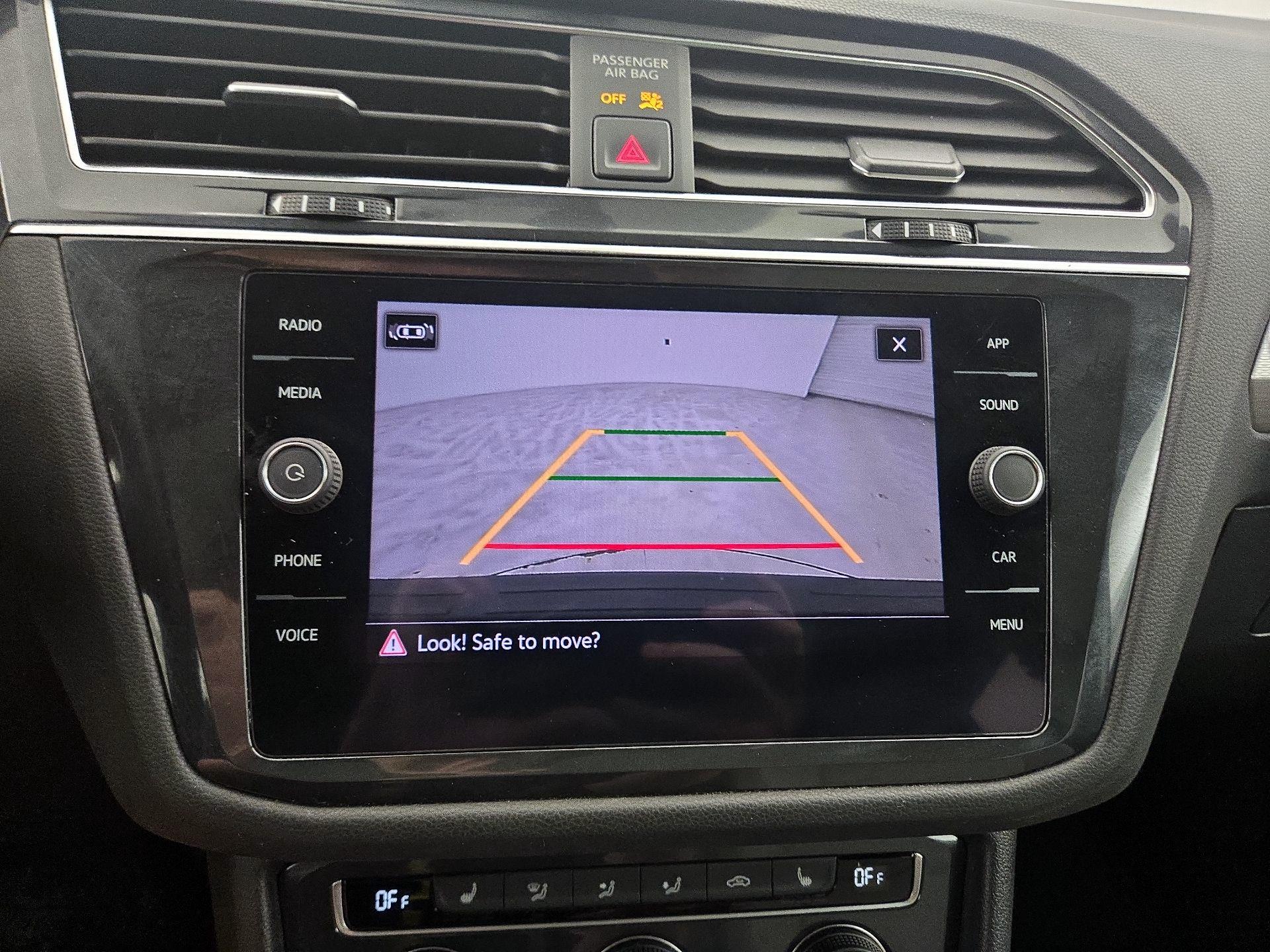 Thumbnail: 2021 Volkswagen Tiguan - 14