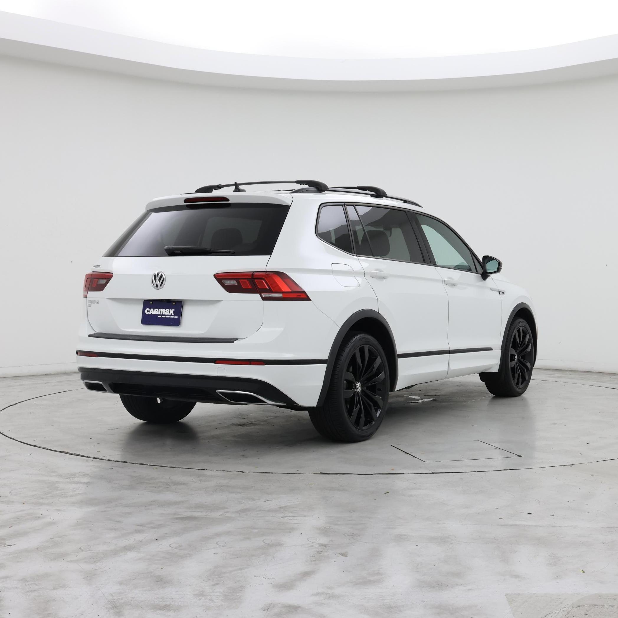 Thumbnail: 2021 Volkswagen Tiguan - 8