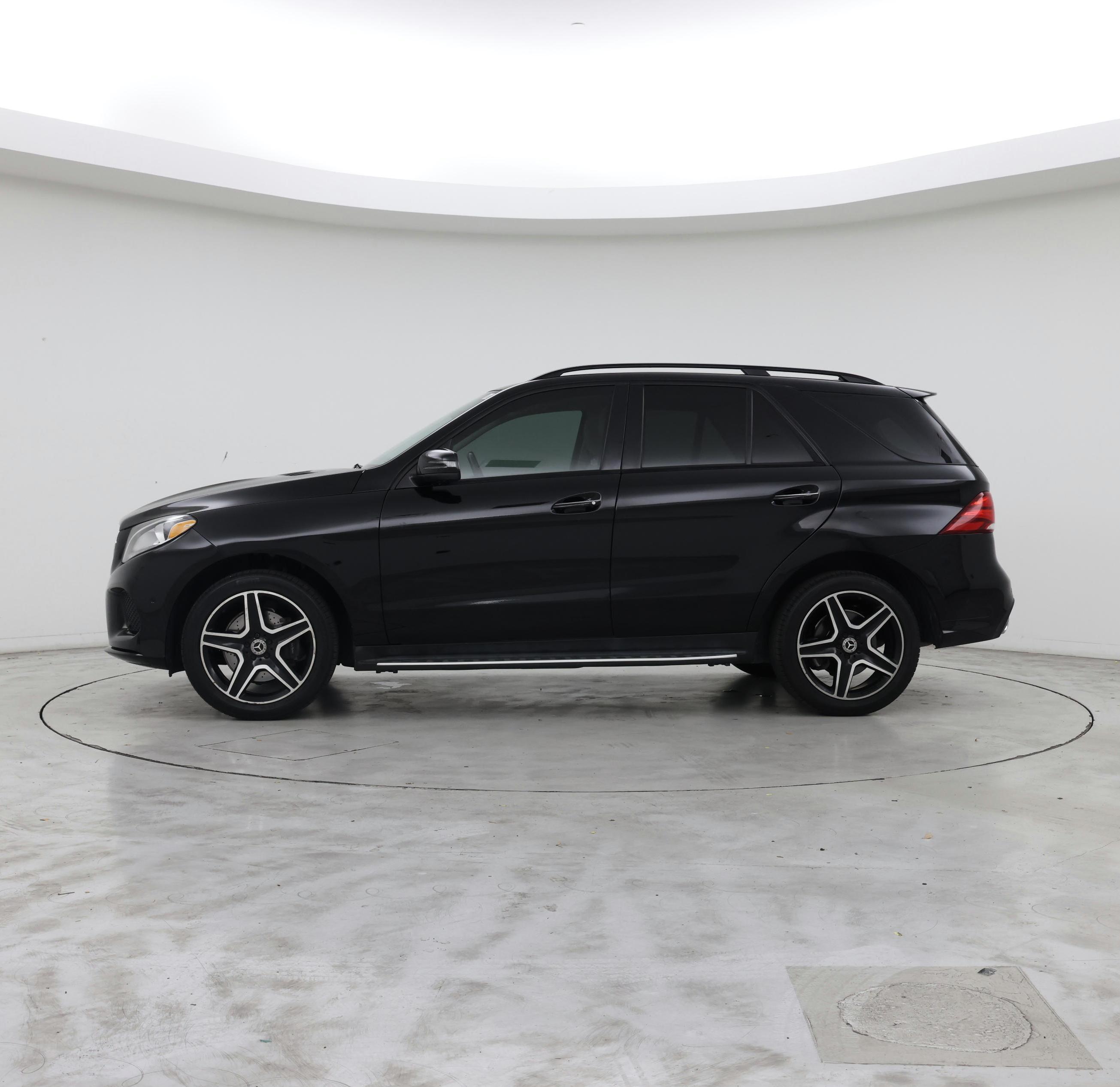 Thumbnail: 2018 Mercedes-Benz GLE - 3