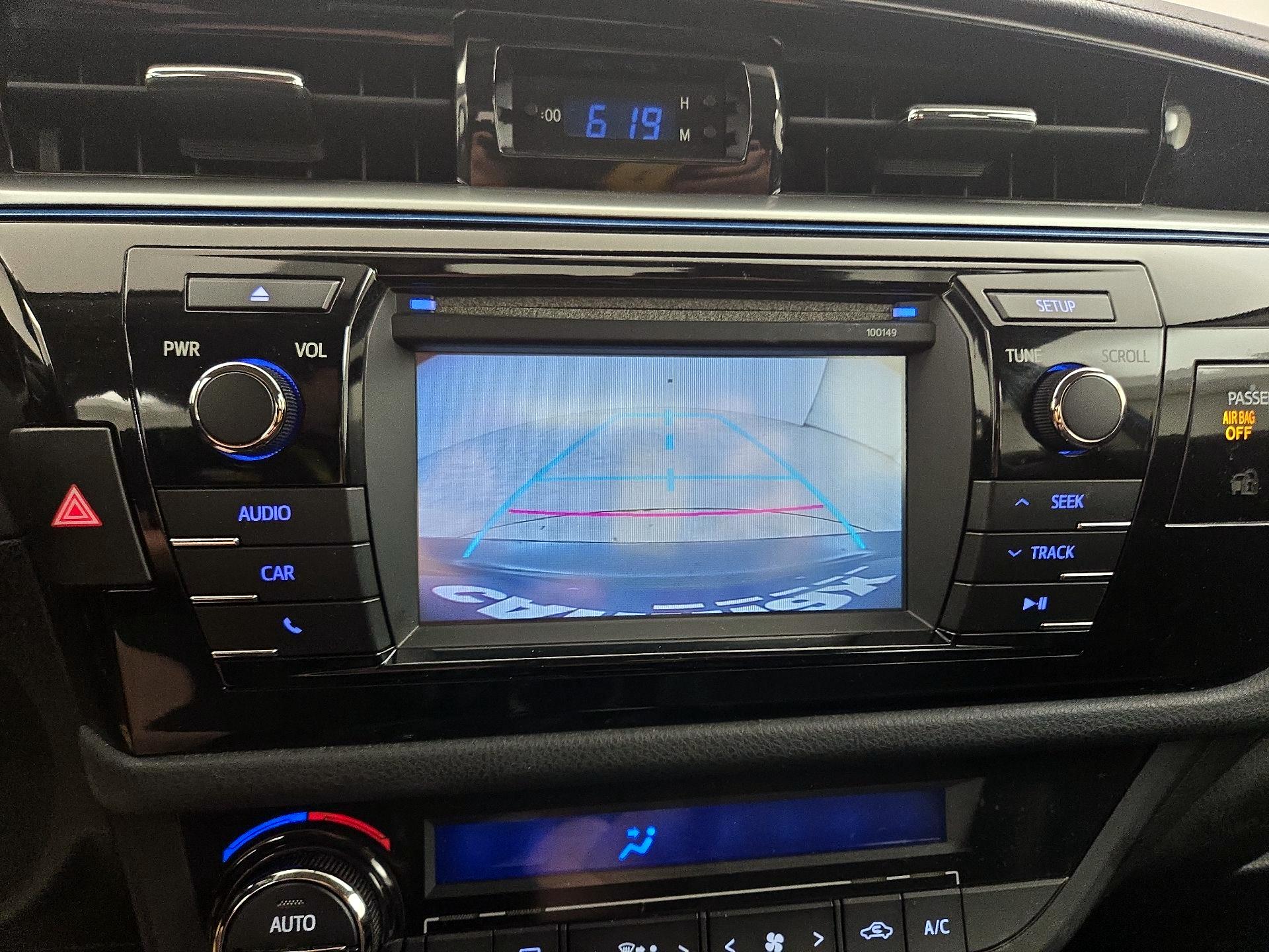 Thumbnail: 2015 Toyota Corolla - 14