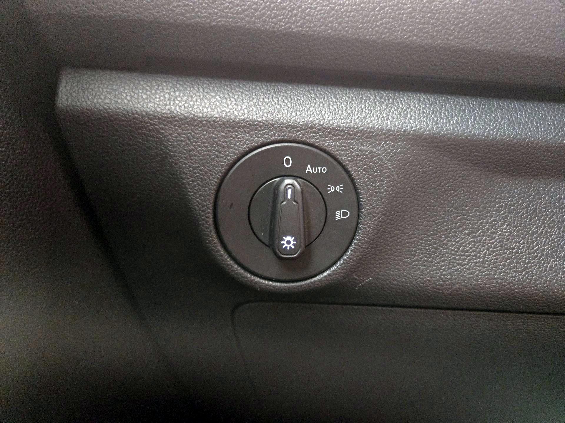 Thumbnail: 2020 Volkswagen Jetta - 13