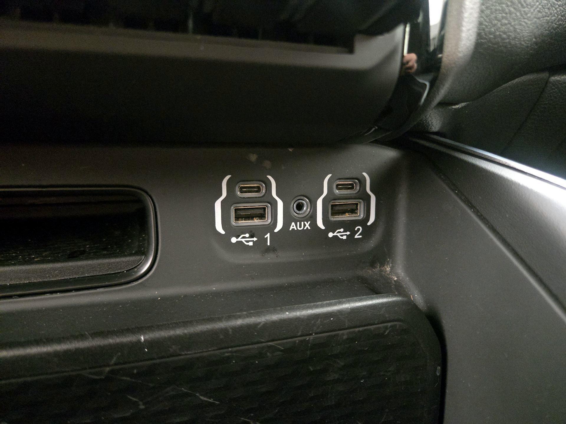 Thumbnail: 2022 RAM 1500 - 19