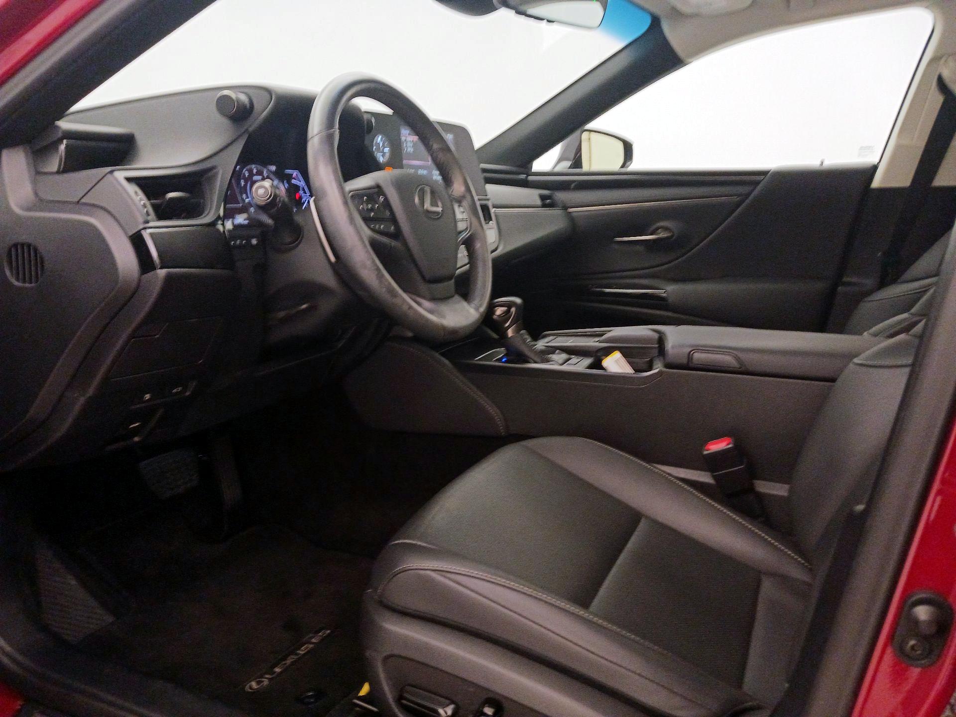 Thumbnail: 2022 Lexus ES - 11