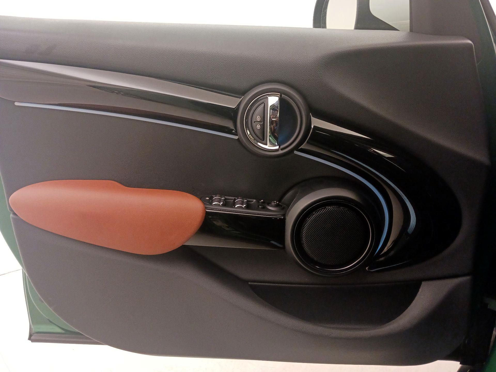 Thumbnail: 2023 MINI Cooper Hardtop - 12