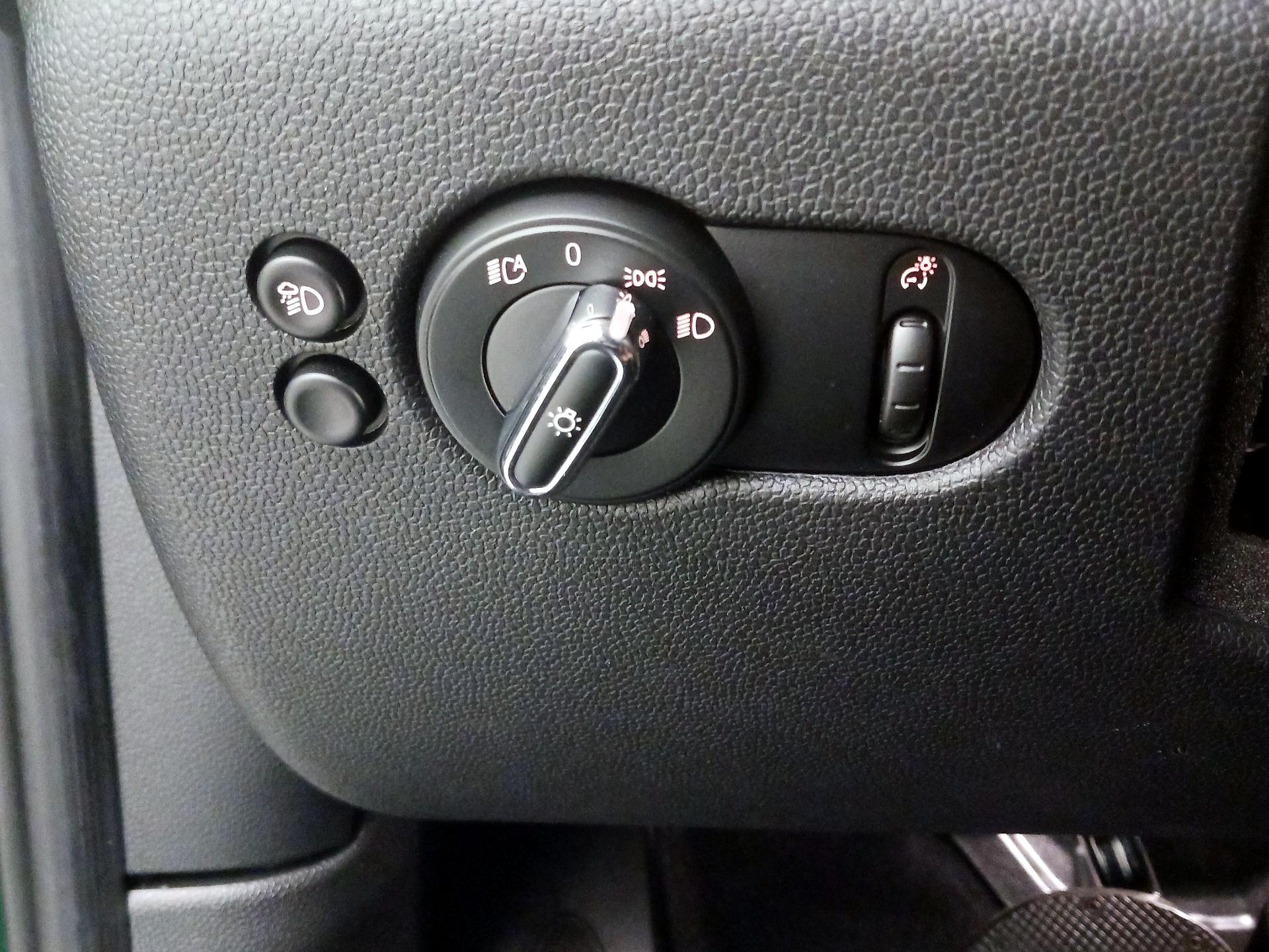 Thumbnail: 2023 MINI Cooper Hardtop - 13