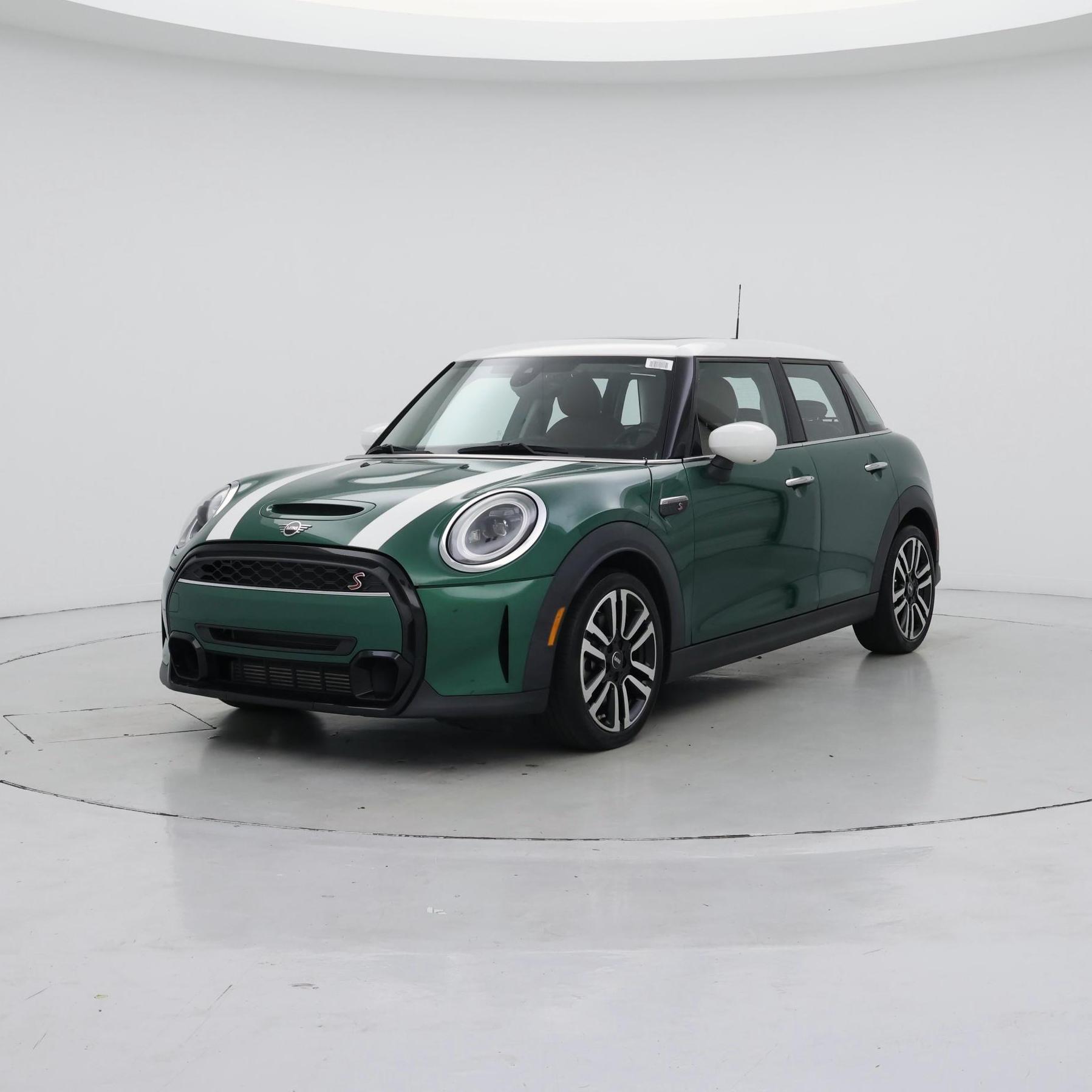 Thumbnail: 2023 MINI Cooper Hardtop - 4