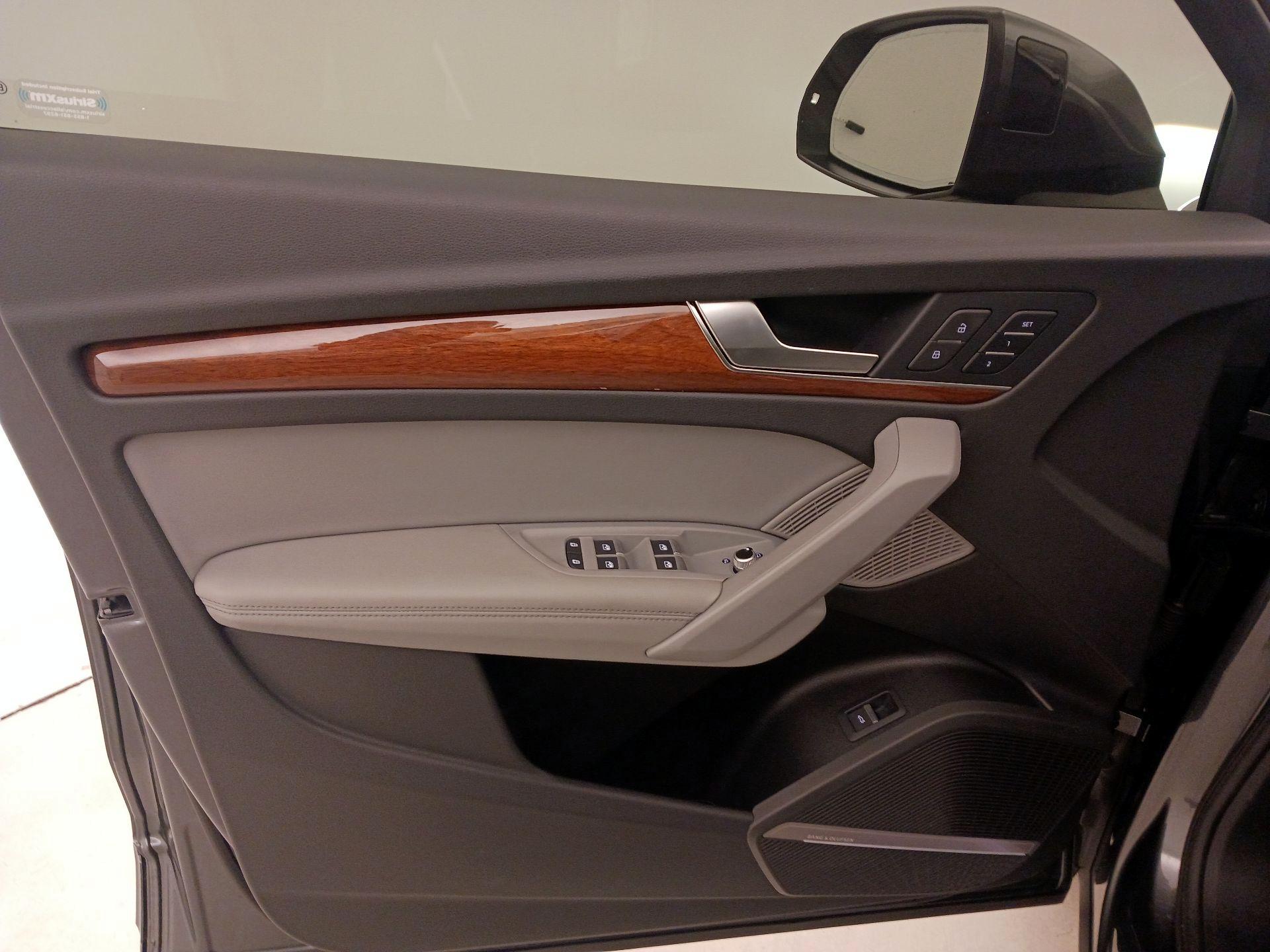 Thumbnail: 2023 Audi Q5 - 12