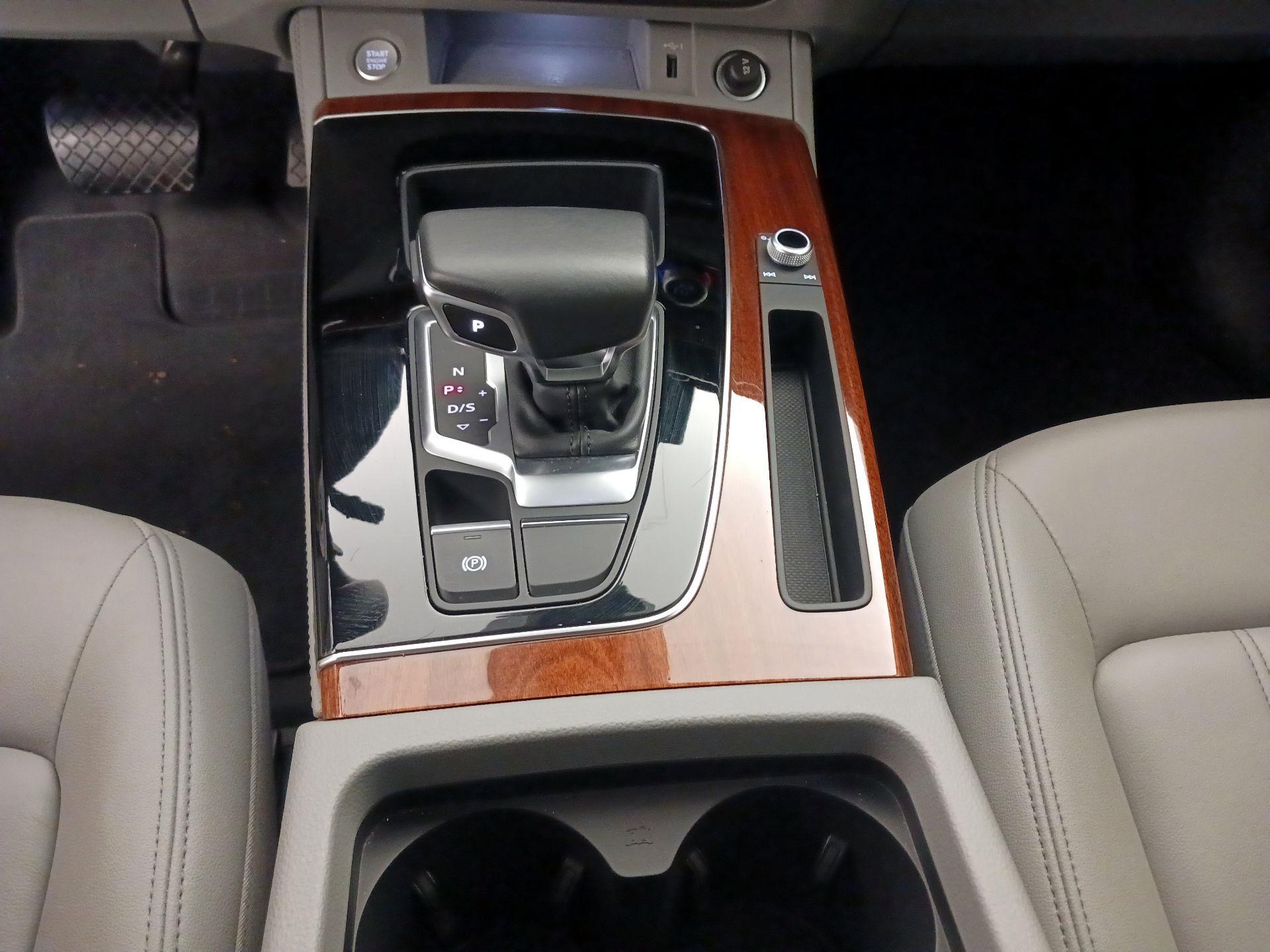 Thumbnail: 2023 Audi Q5 - 18