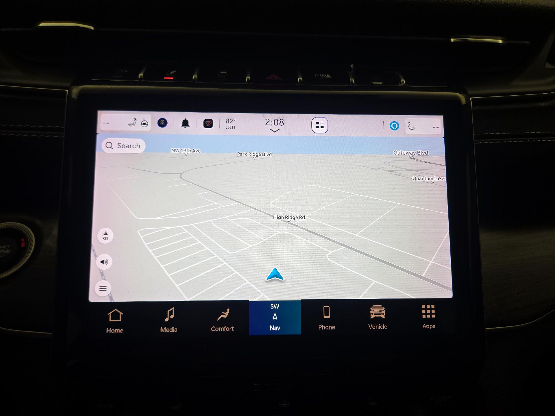 Thumbnail: 2023 Jeep Grand Cherokee - 14