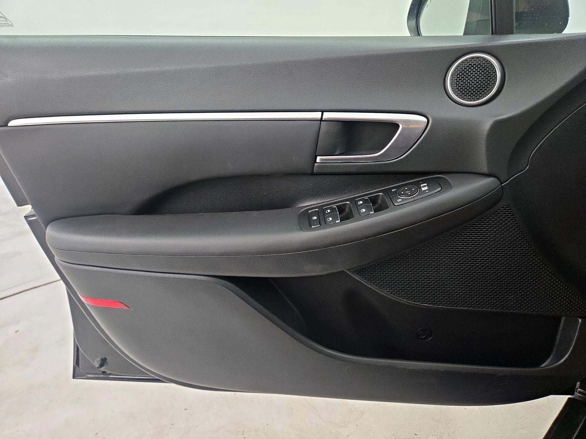 Thumbnail: 2022 Hyundai Sonata - 12