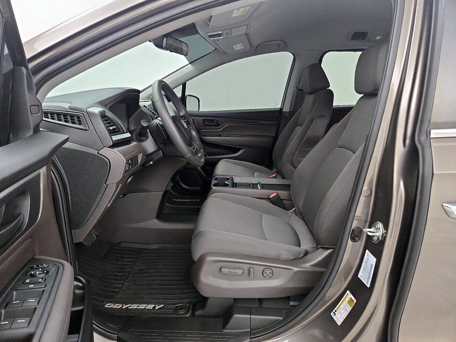 Thumbnail: 2021 Honda Odyssey - 11