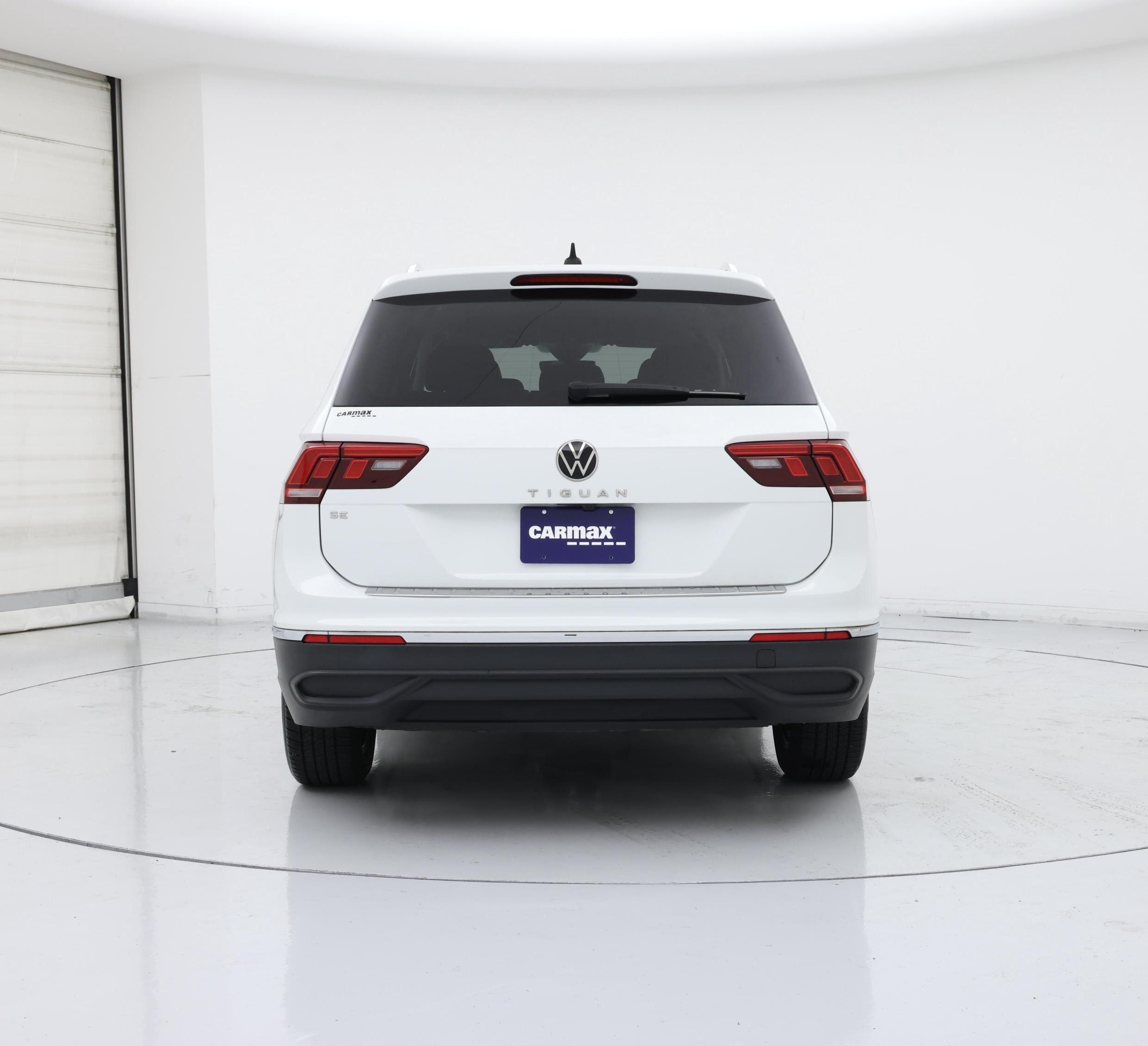 Thumbnail: 2022 Volkswagen Tiguan - 6