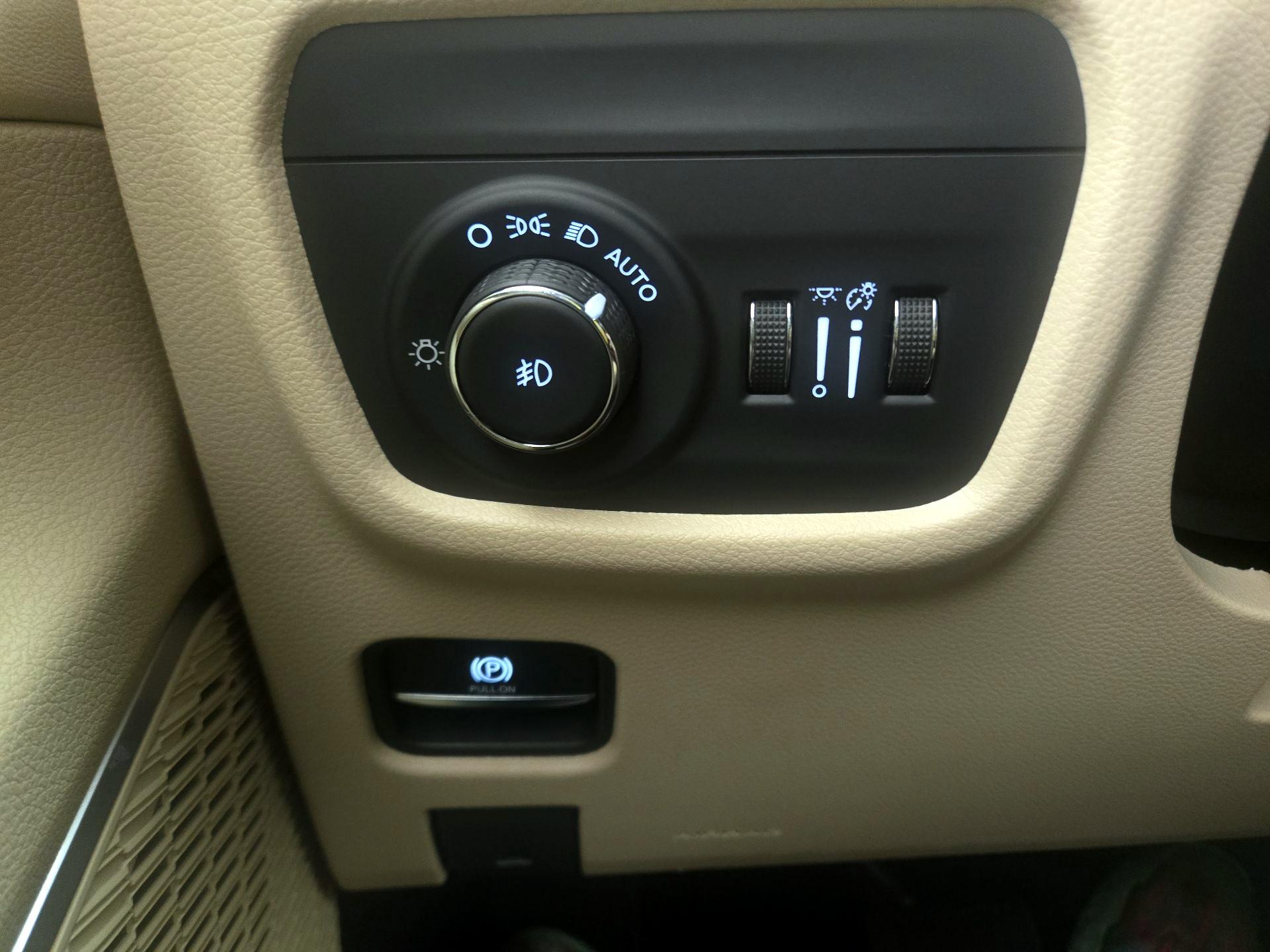 Thumbnail: 2022 Jeep Grand Cherokee L - 13