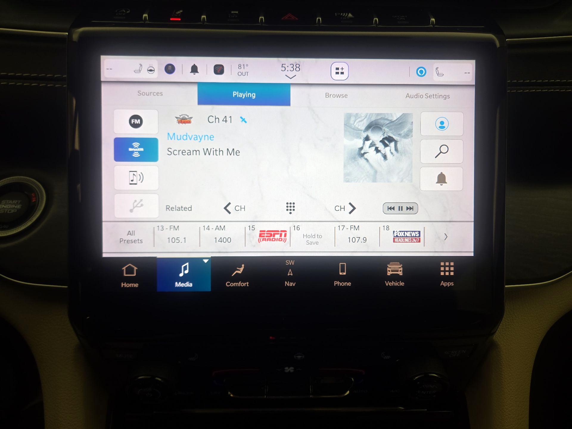 Thumbnail: 2022 Jeep Grand Cherokee L - 16