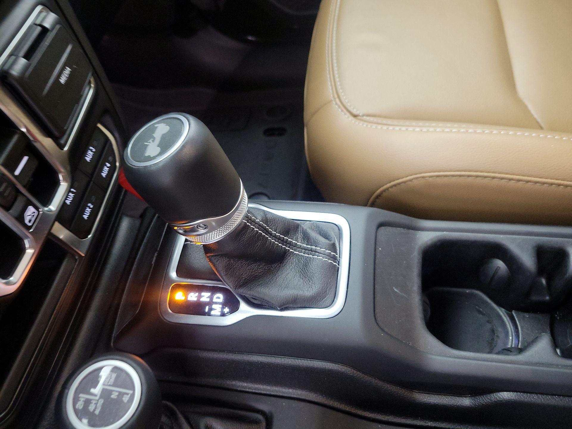 Thumbnail: 2023 Jeep Wrangler - 18