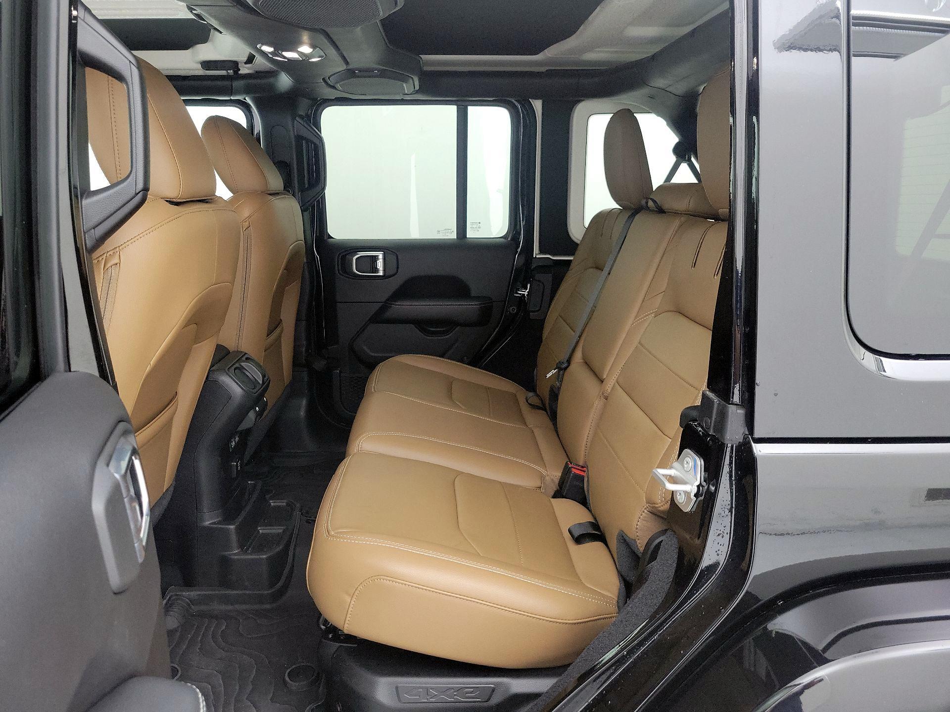 Thumbnail: 2023 Jeep Wrangler - 20