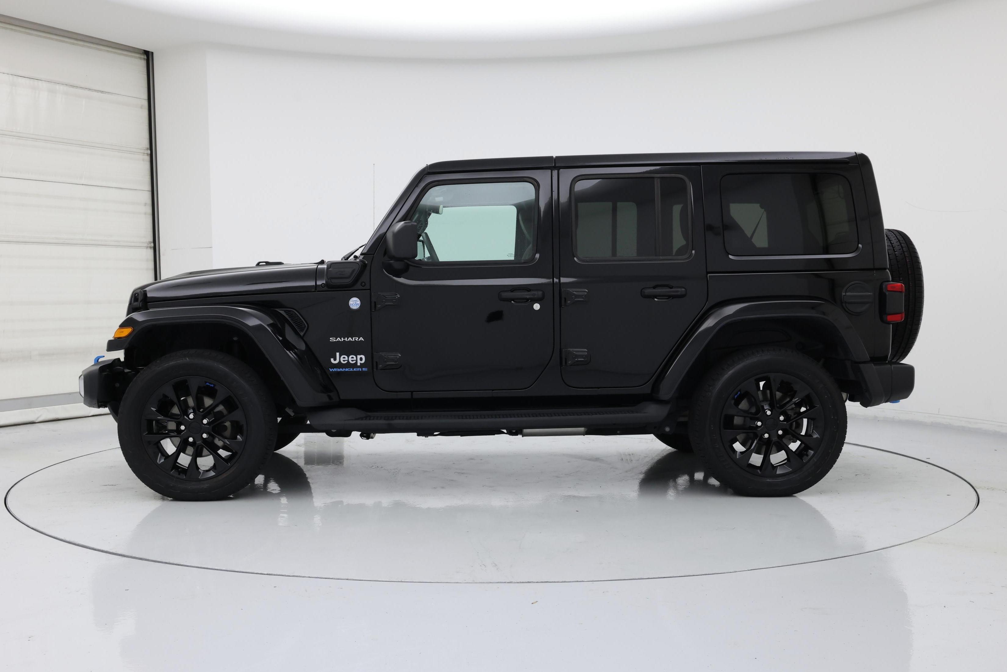 Thumbnail: 2023 Jeep Wrangler - 3