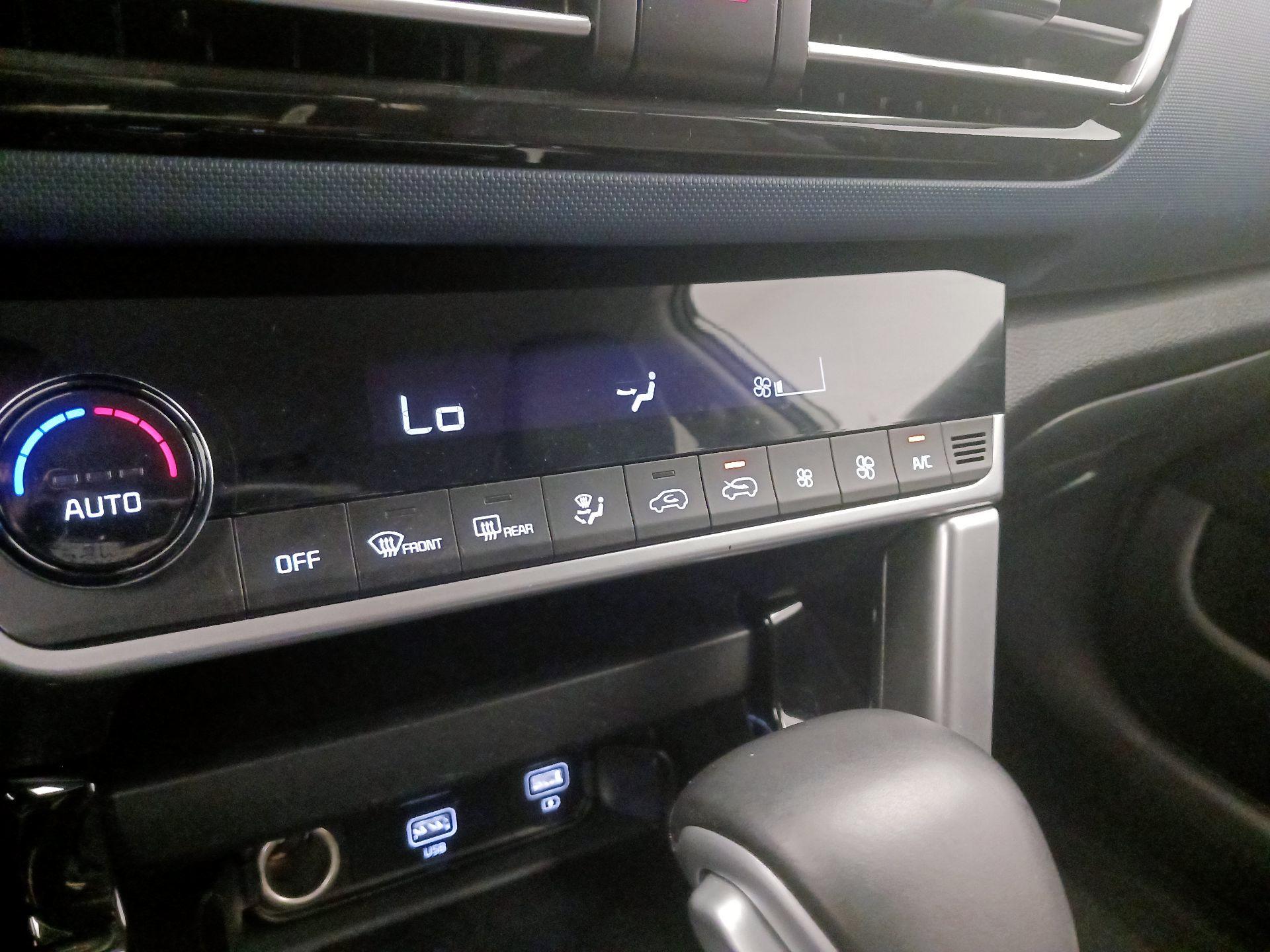 Thumbnail: 2022 Kia Seltos - 17