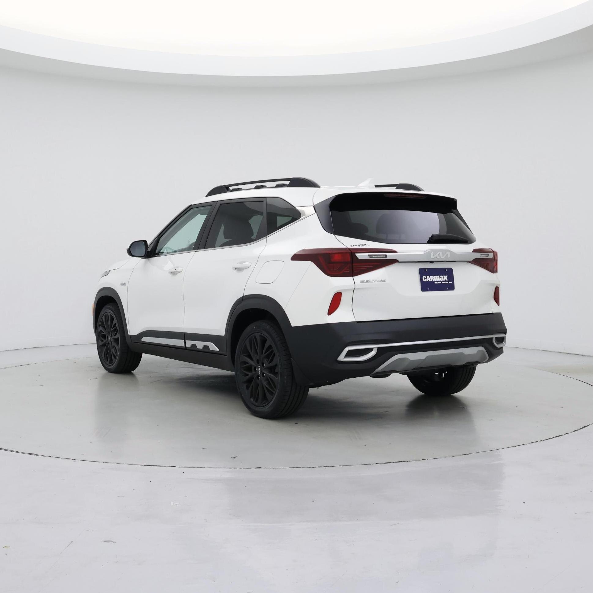 Thumbnail: 2022 Kia Seltos - 2