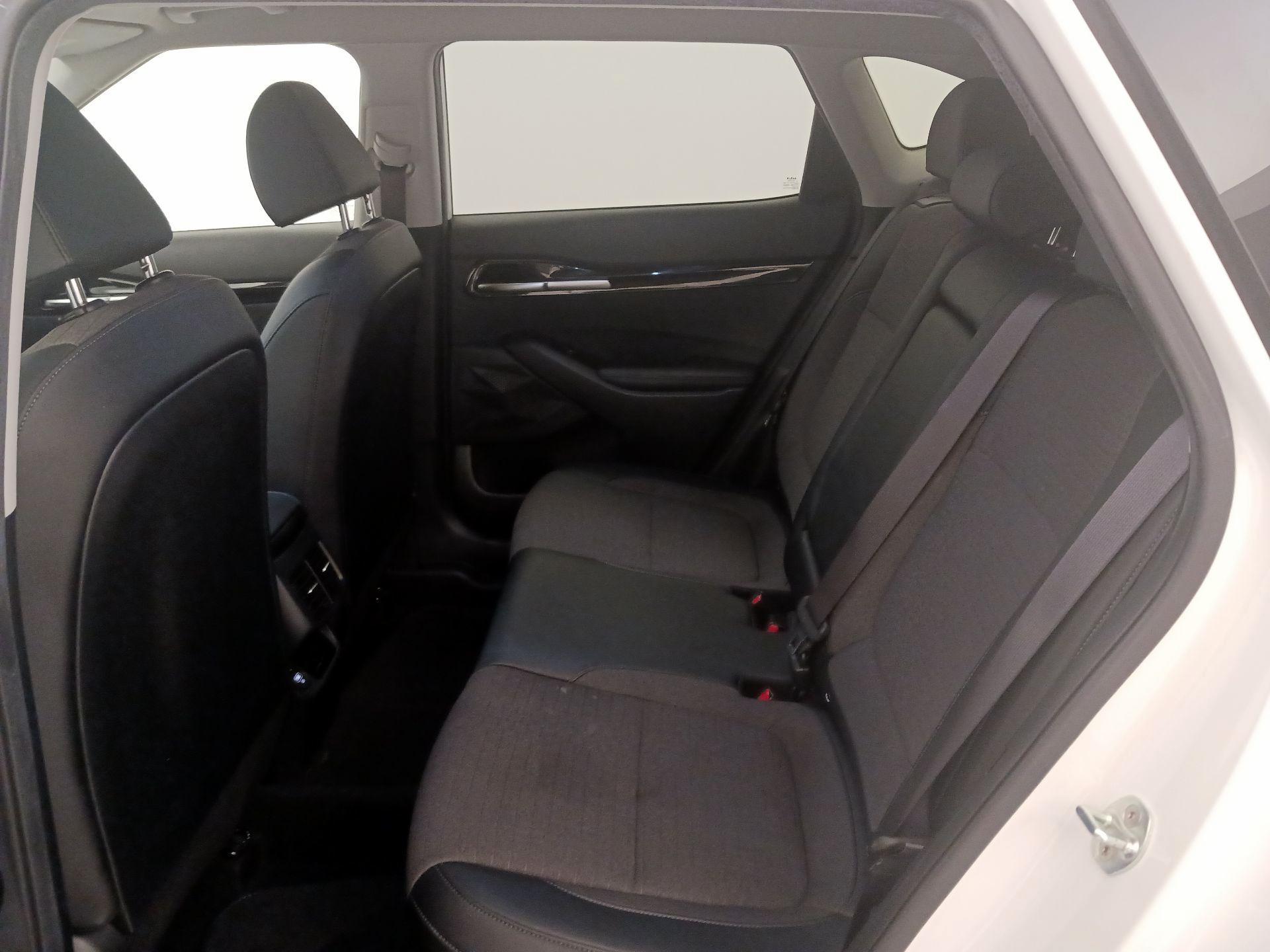 Thumbnail: 2022 Kia Seltos - 20