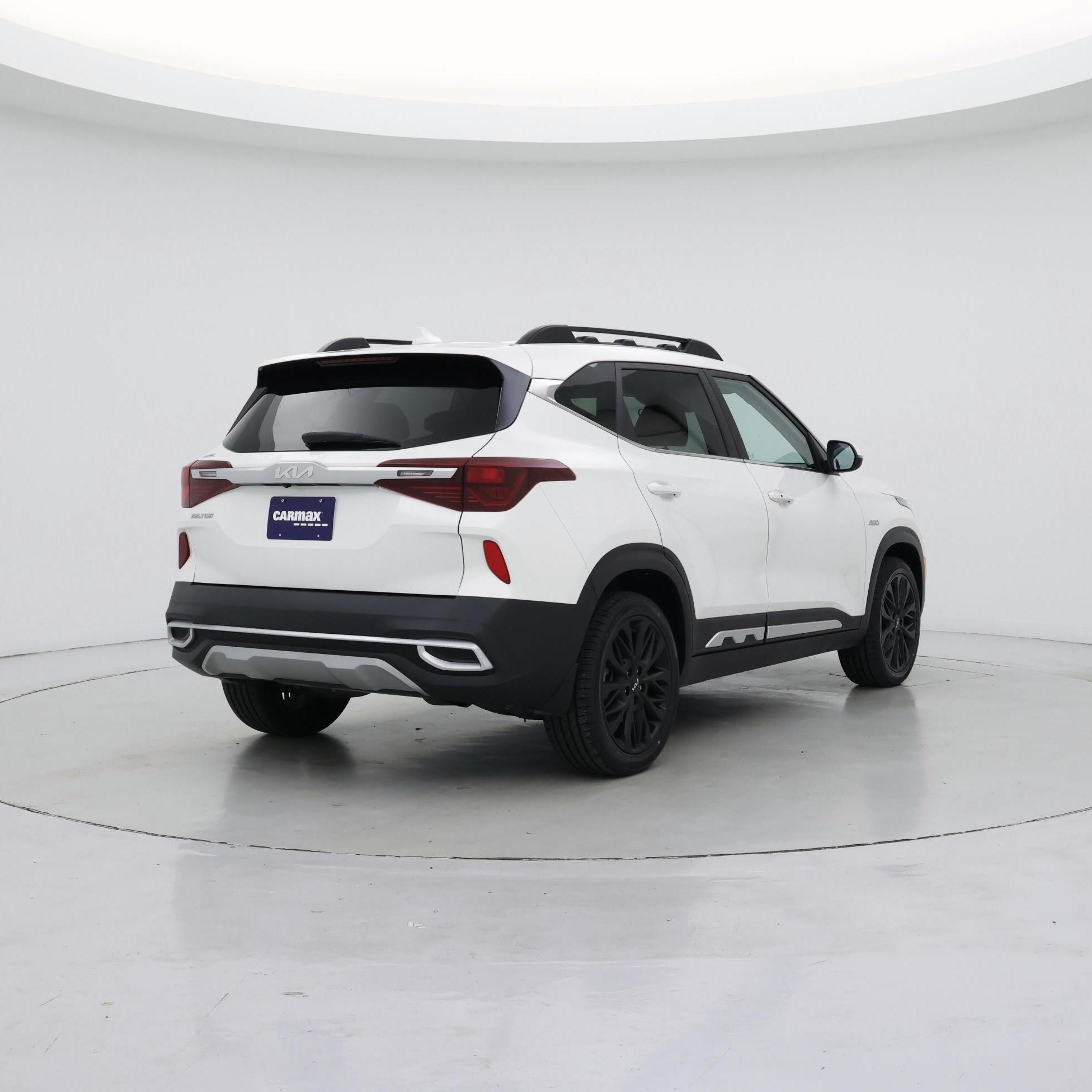 Thumbnail: 2022 Kia Seltos - 8