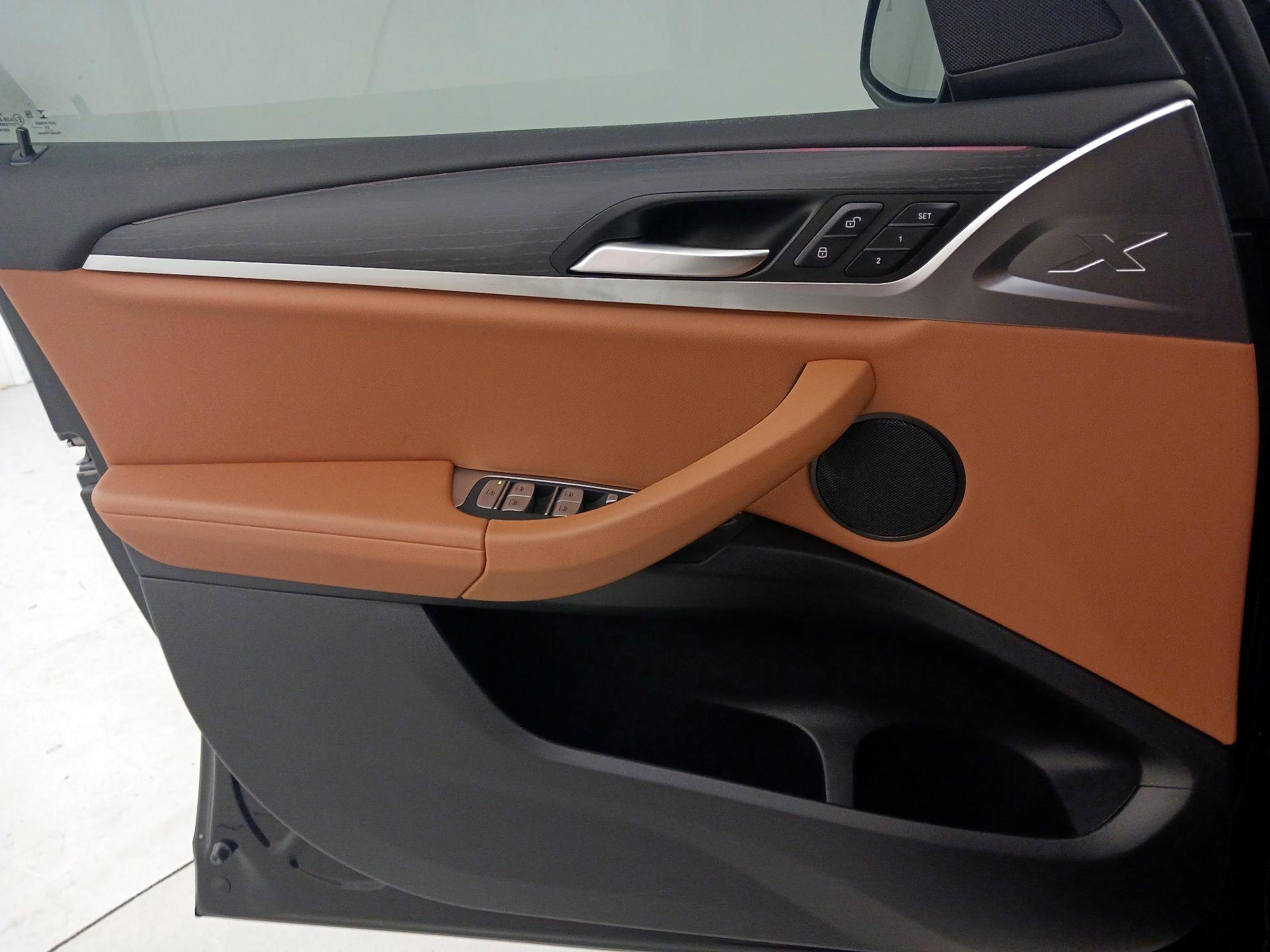 Thumbnail: 2022 BMW X3 - 12