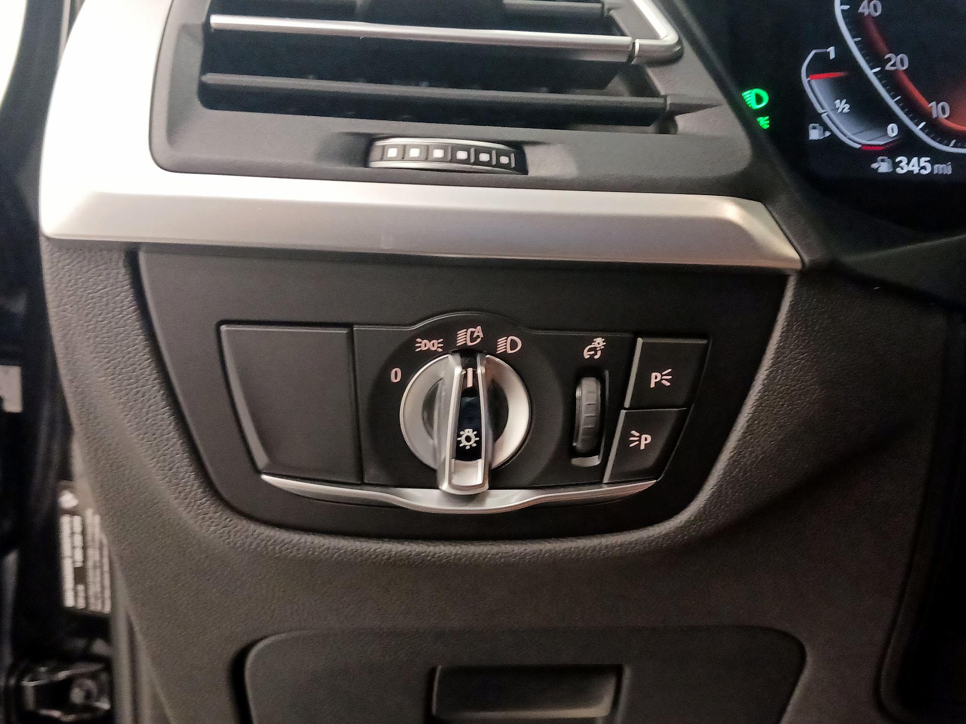 Thumbnail: 2022 BMW X3 - 13