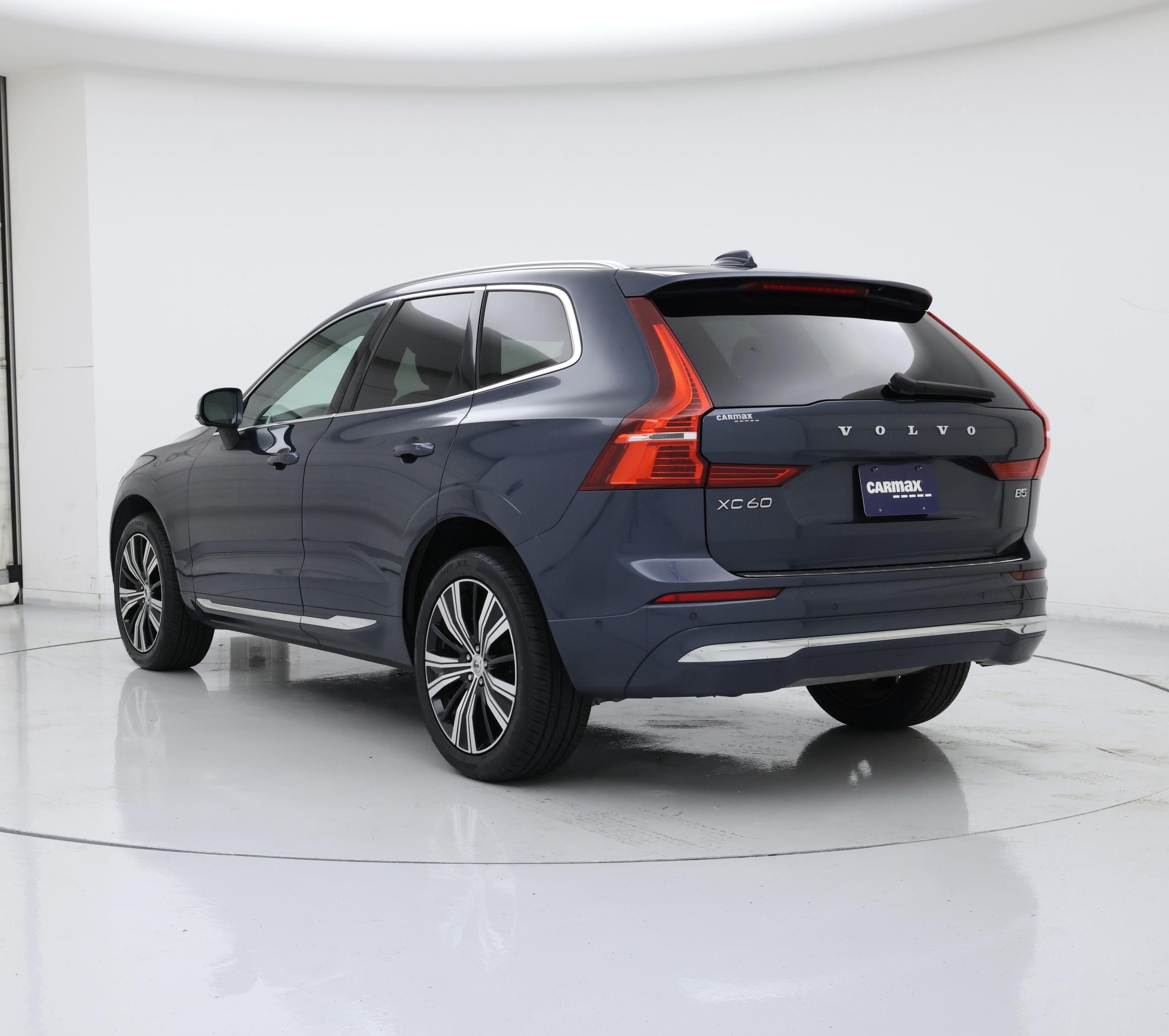 Thumbnail: 2022 Volvo XC60 - 2
