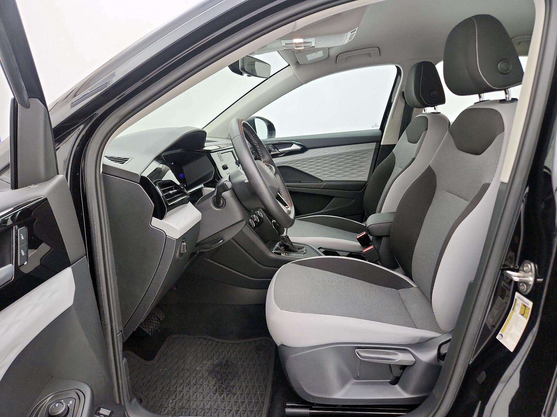 Thumbnail: 2023 Volkswagen Taos - 11