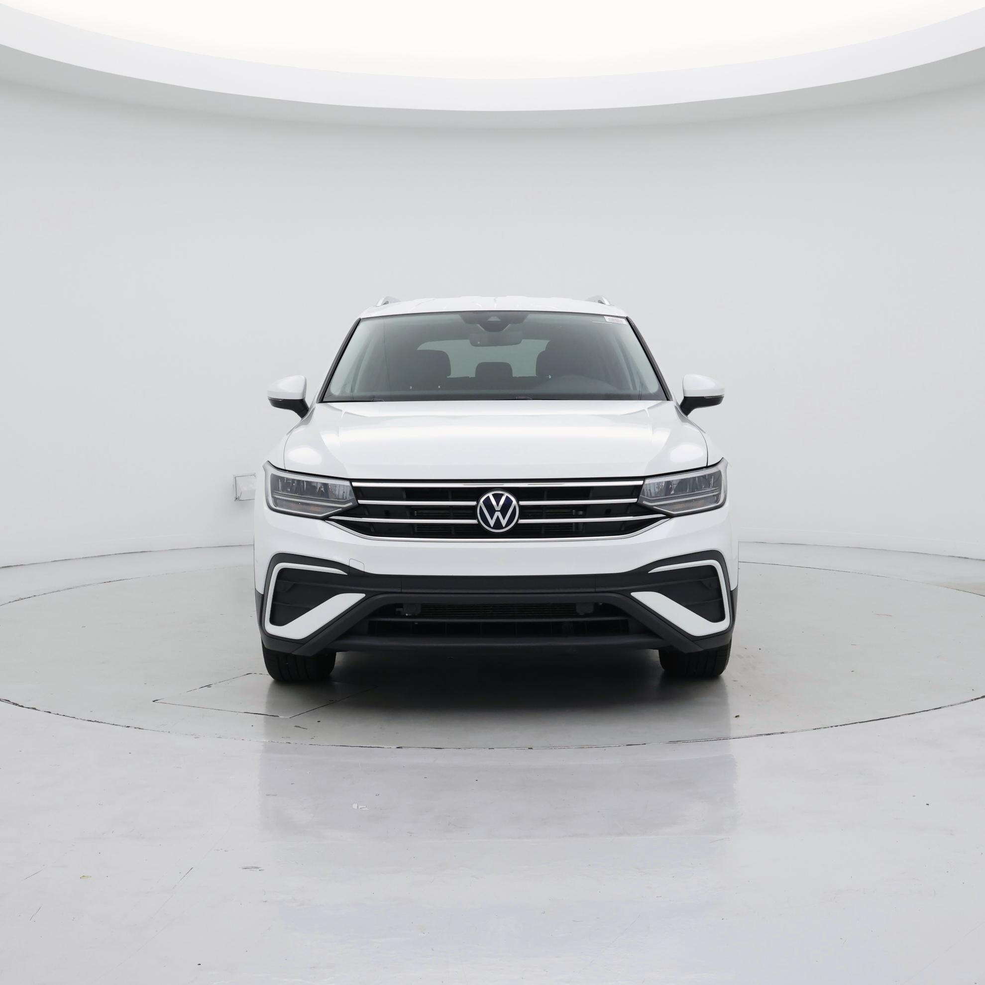 Thumbnail: 2022 Volkswagen Tiguan - 5