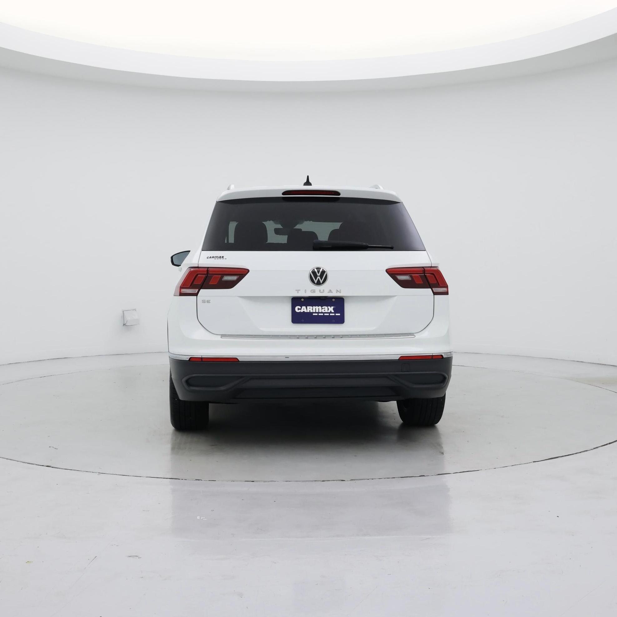 Thumbnail: 2022 Volkswagen Tiguan - 6