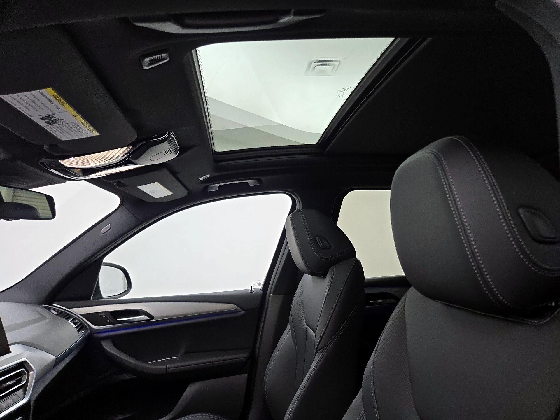 Thumbnail: 2022 BMW X3 - 20