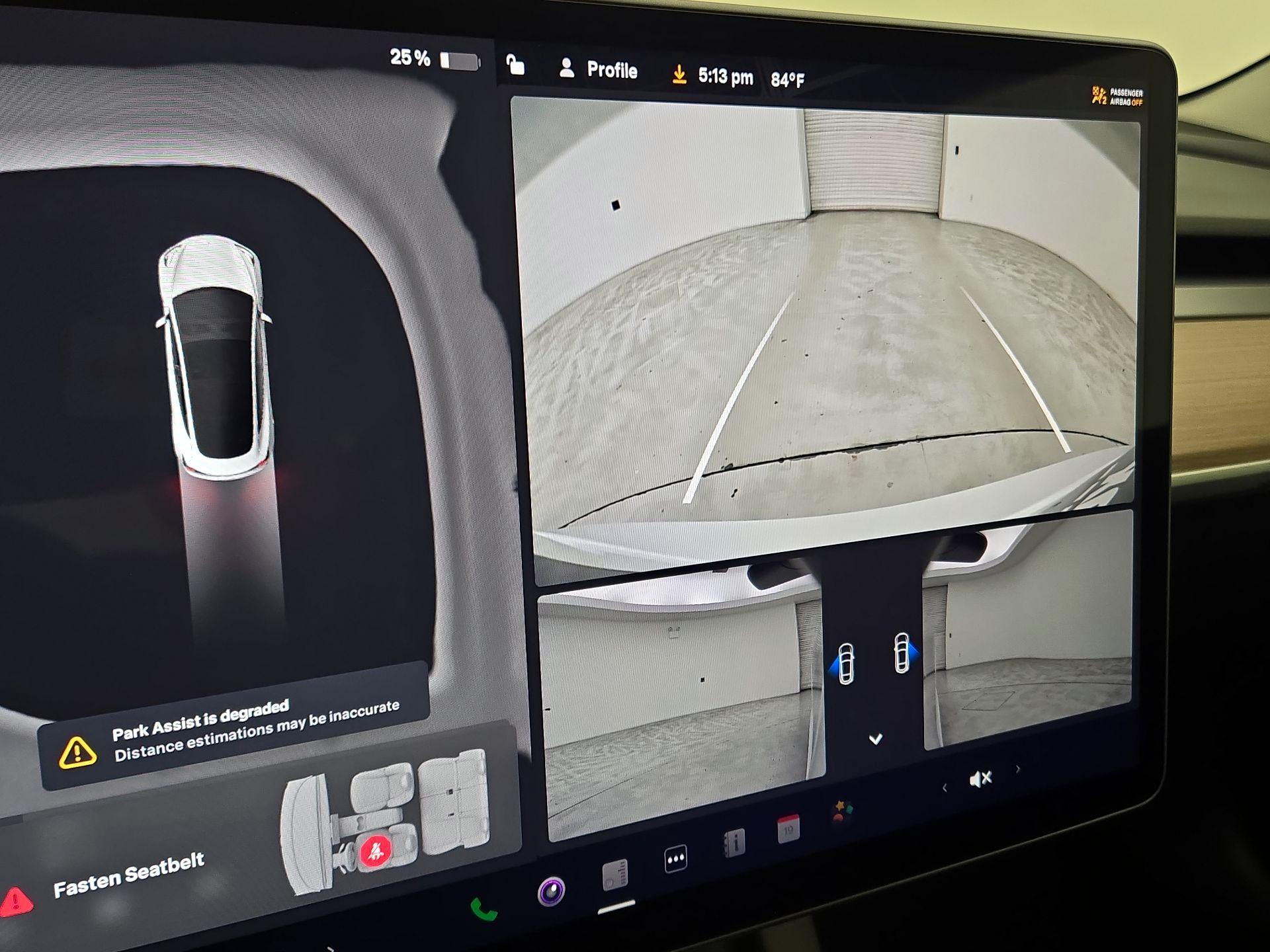 Thumbnail: 2023 Tesla Model 3 - 15