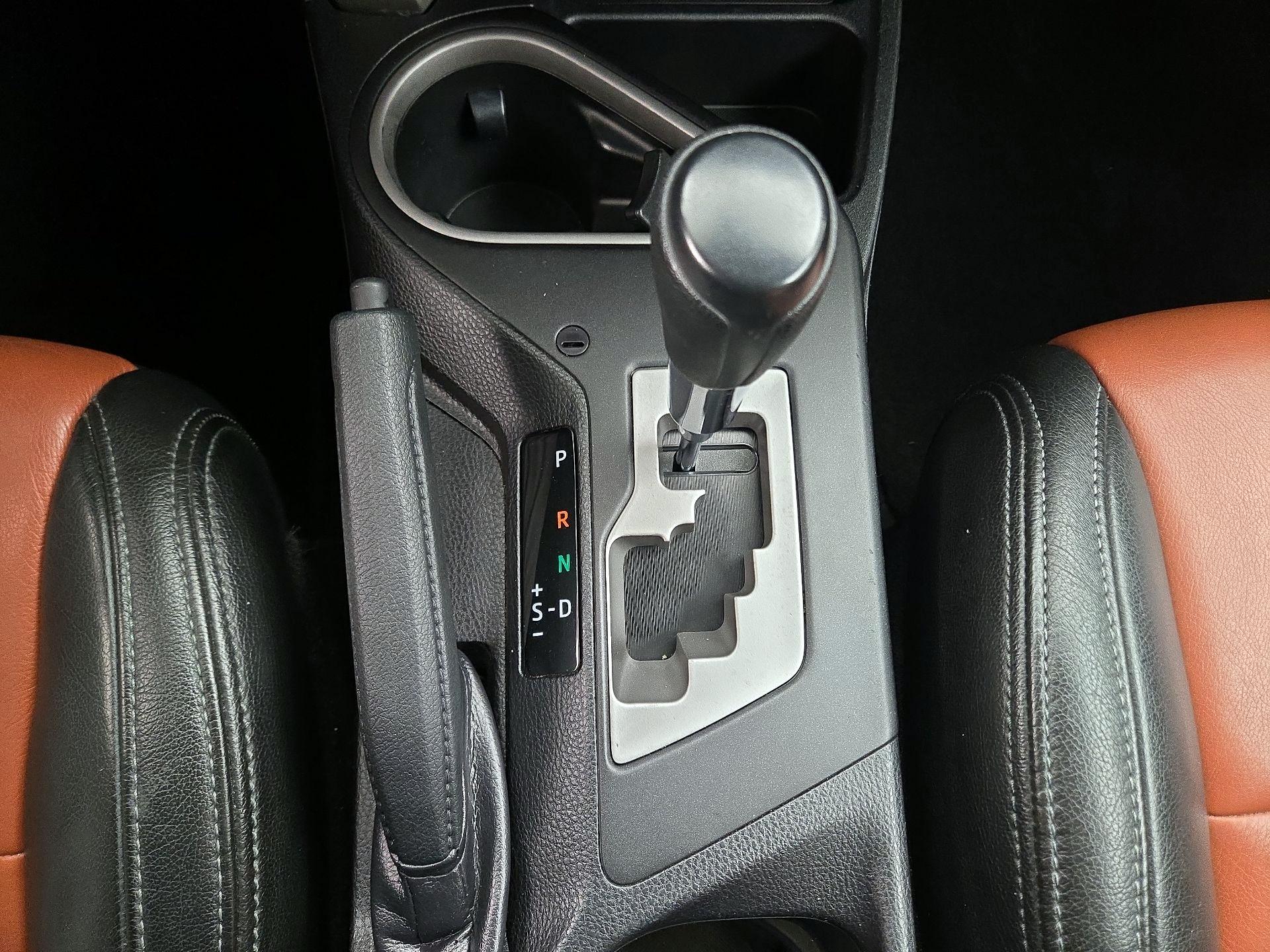 Thumbnail: 2017 Toyota RAV4 - 18