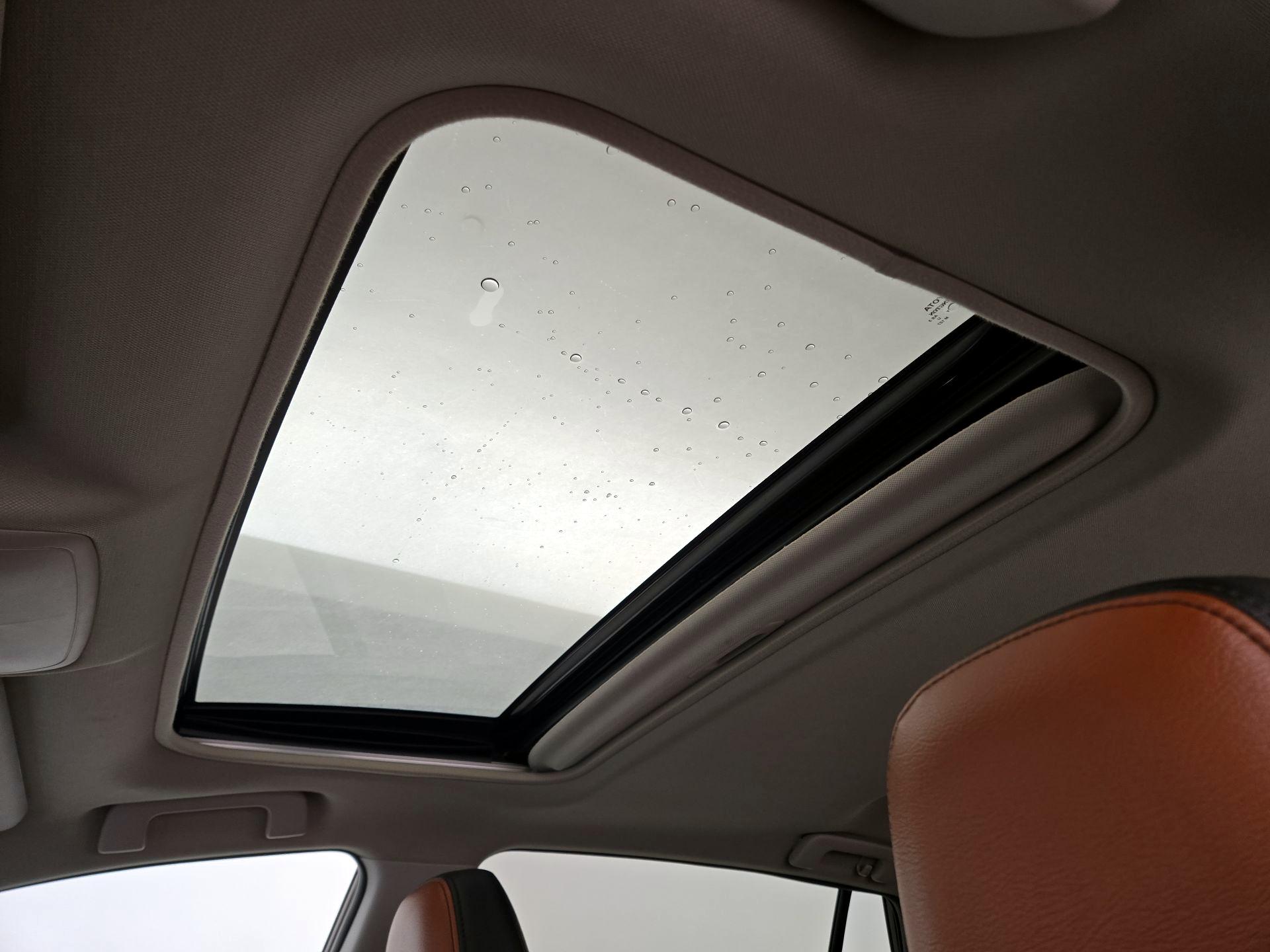 Thumbnail: 2017 Toyota RAV4 - 20