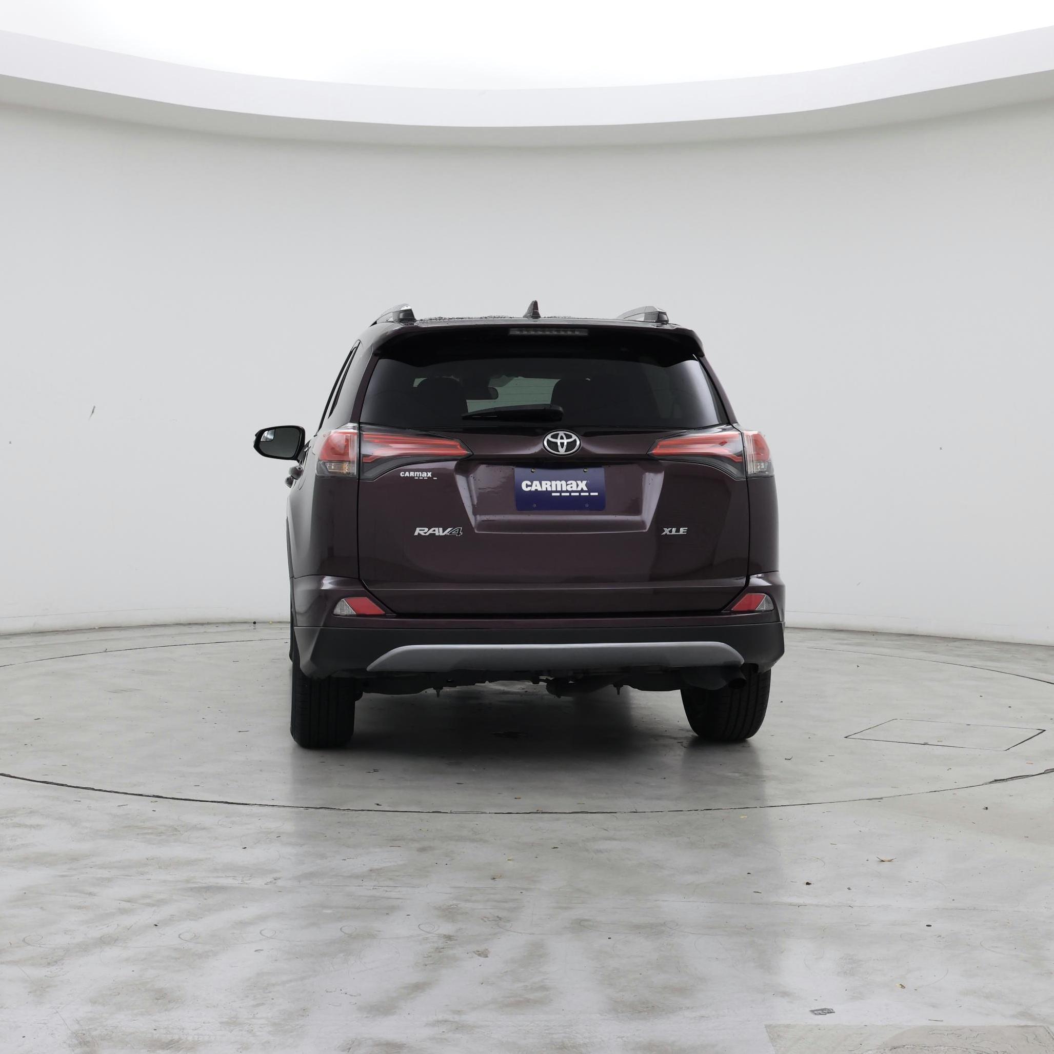 Thumbnail: 2017 Toyota RAV4 - 6