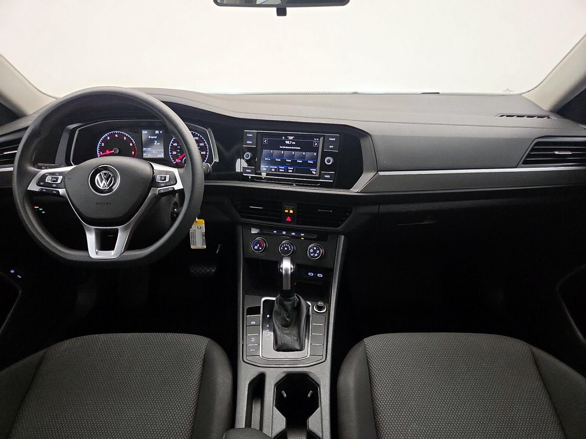 Thumbnail: 2021 Volkswagen Jetta - 9