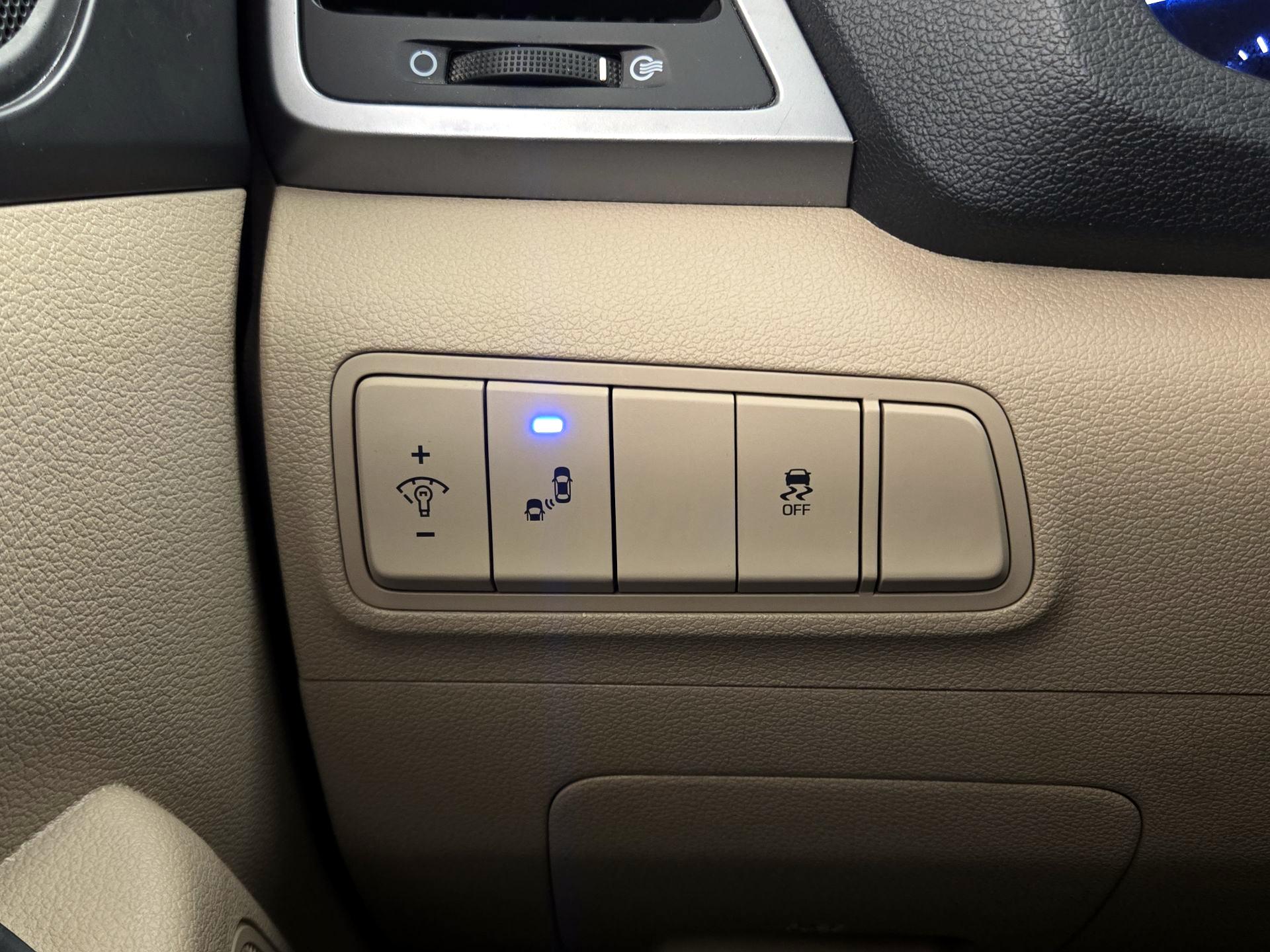 Thumbnail: 2017 Hyundai Tucson - 13