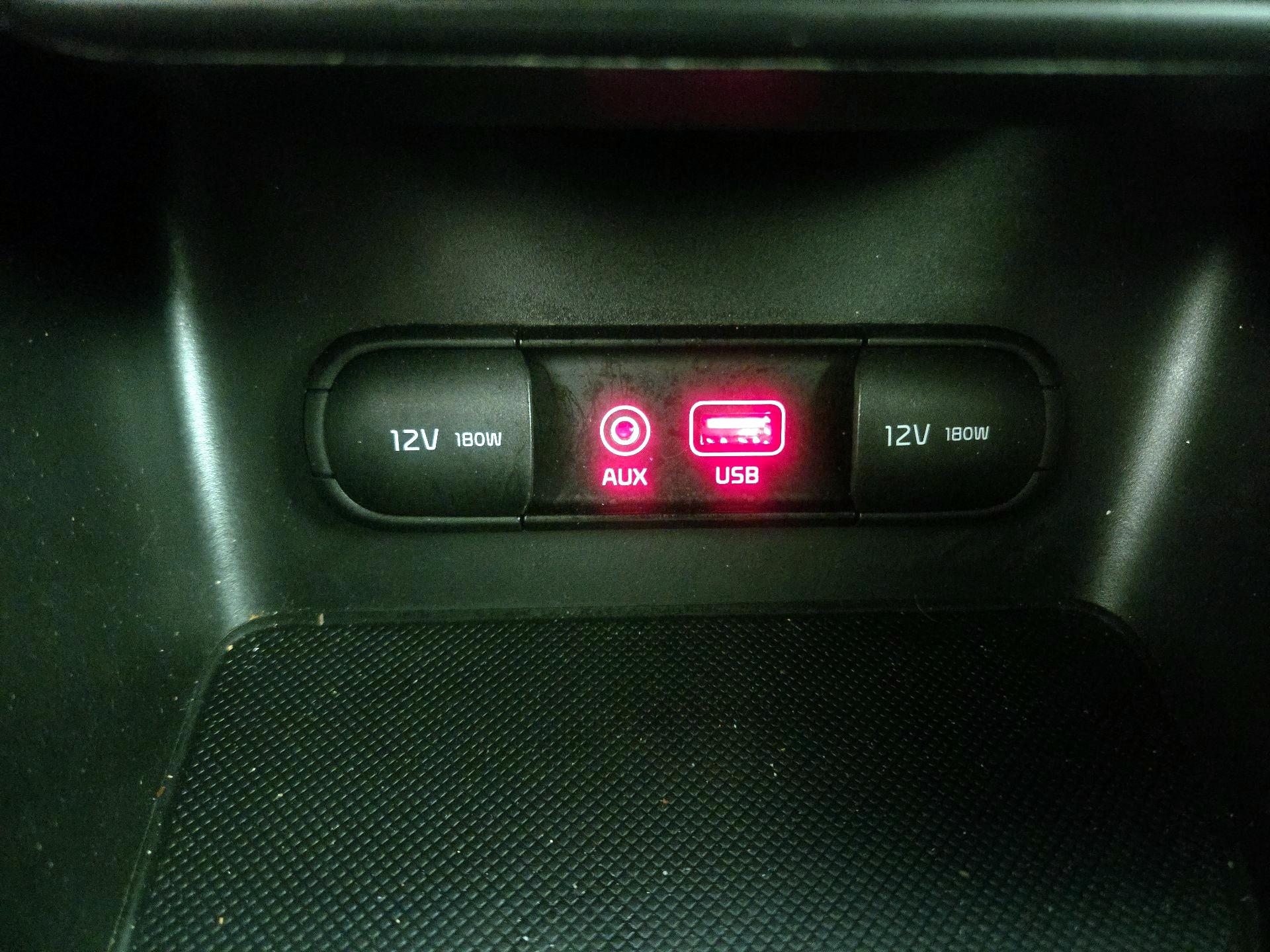 Thumbnail: 2017 Kia Sportage - 19