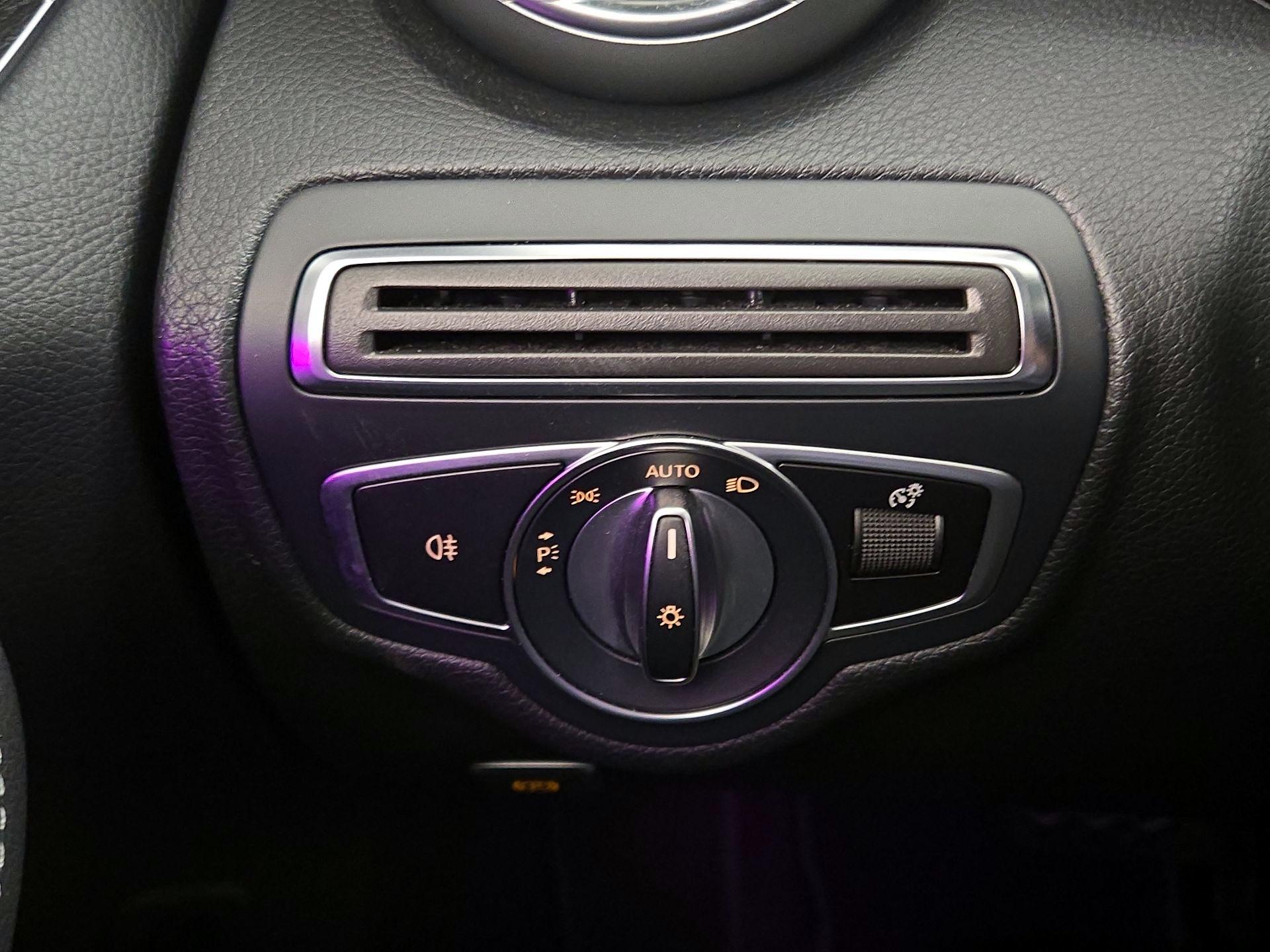 Thumbnail: 2021 Mercedes-Benz C-Class - 13