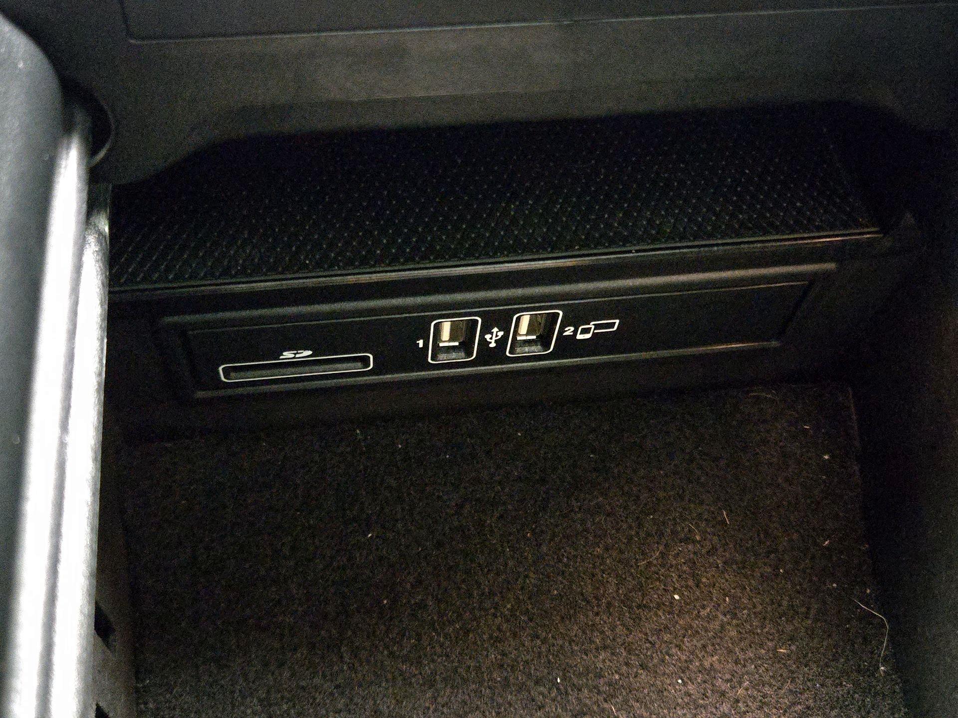 Thumbnail: 2021 Mercedes-Benz C-Class - 18