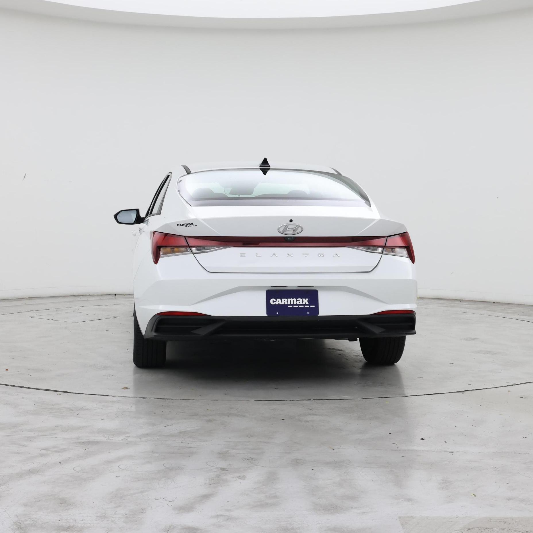 Thumbnail: 2022 Hyundai Elantra - 6