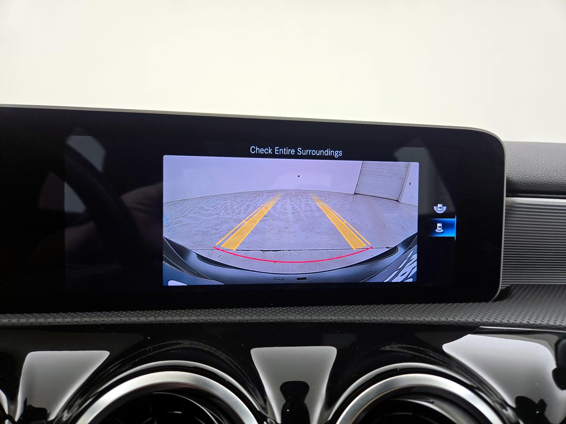 Thumbnail: 2020 Mercedes-Benz A-Class - 14