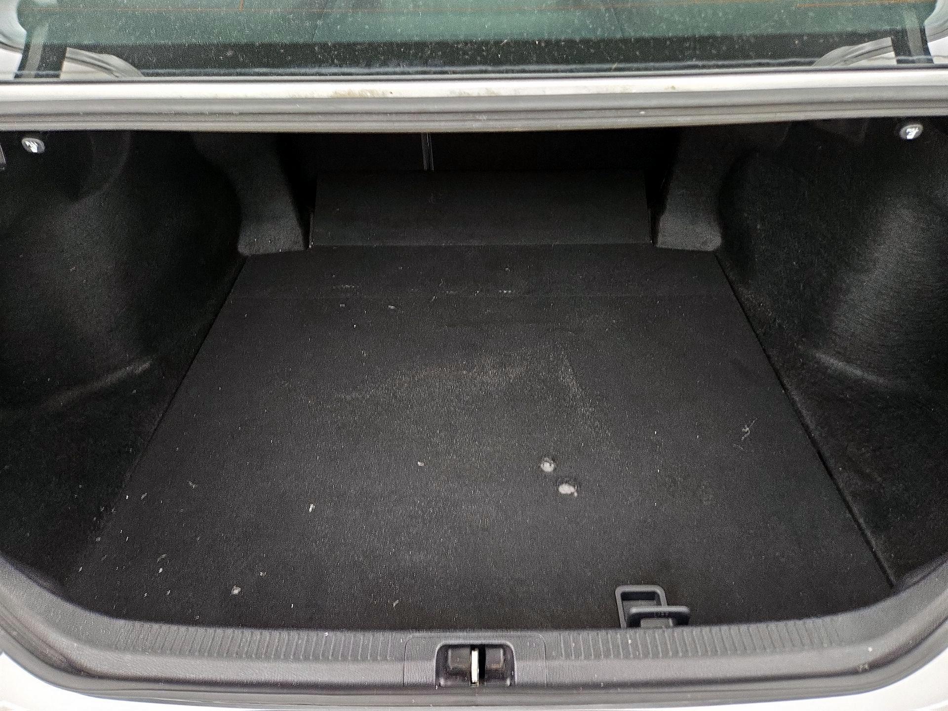 Thumbnail: 2018 Toyota Camry - 20