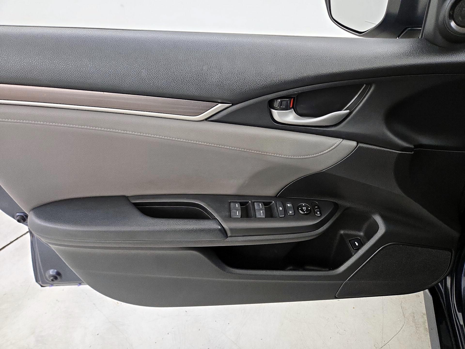 Thumbnail: 2020 Honda Civic - 12