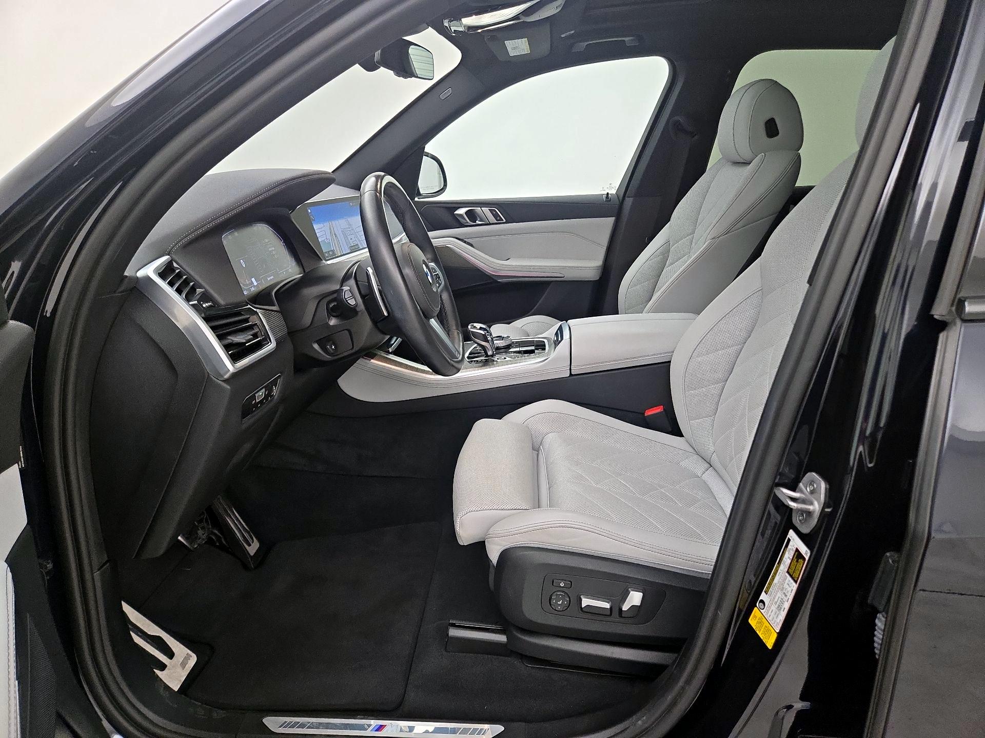 Thumbnail: 2023 BMW X5 - 11