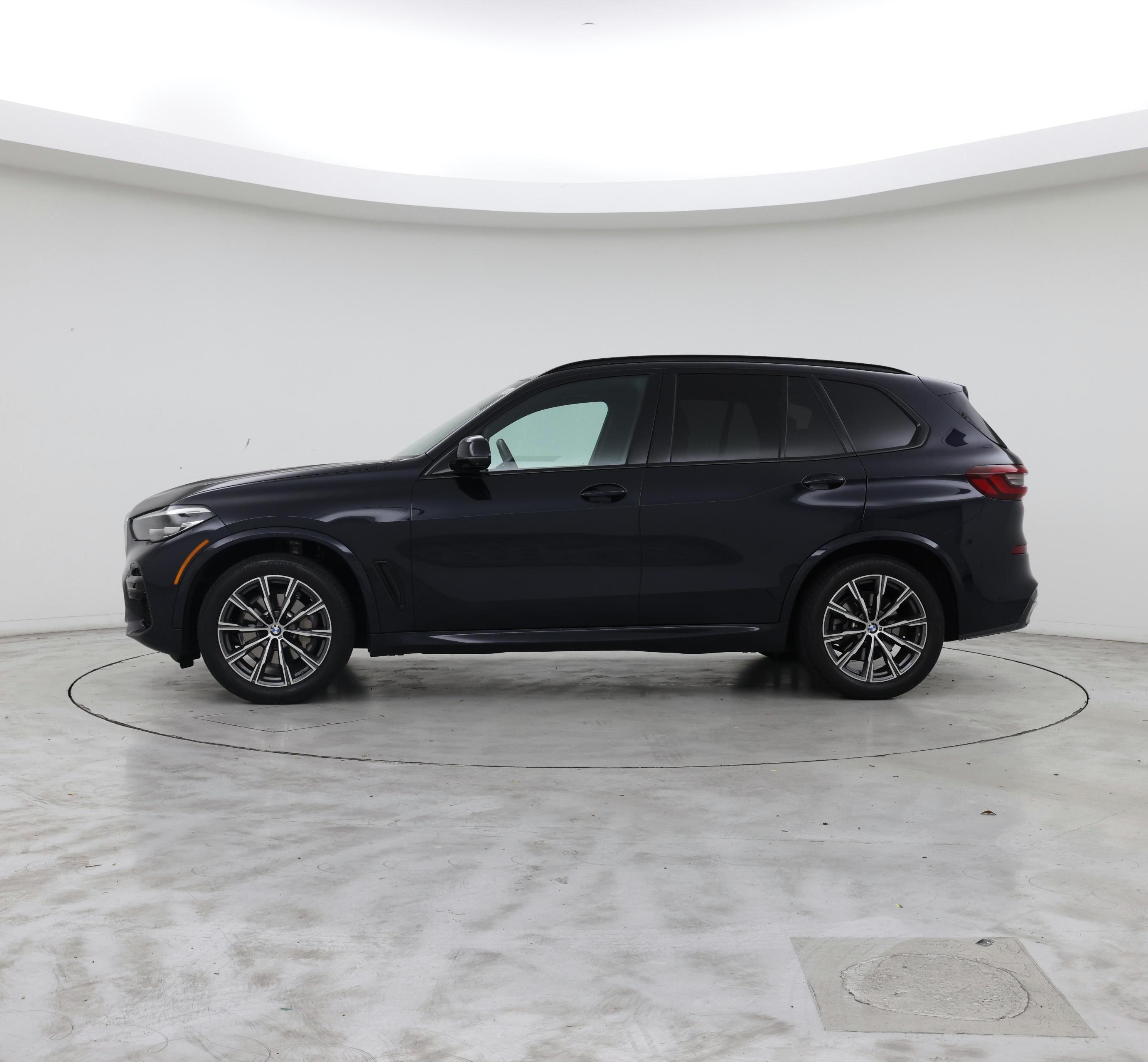 Thumbnail: 2023 BMW X5 - 3